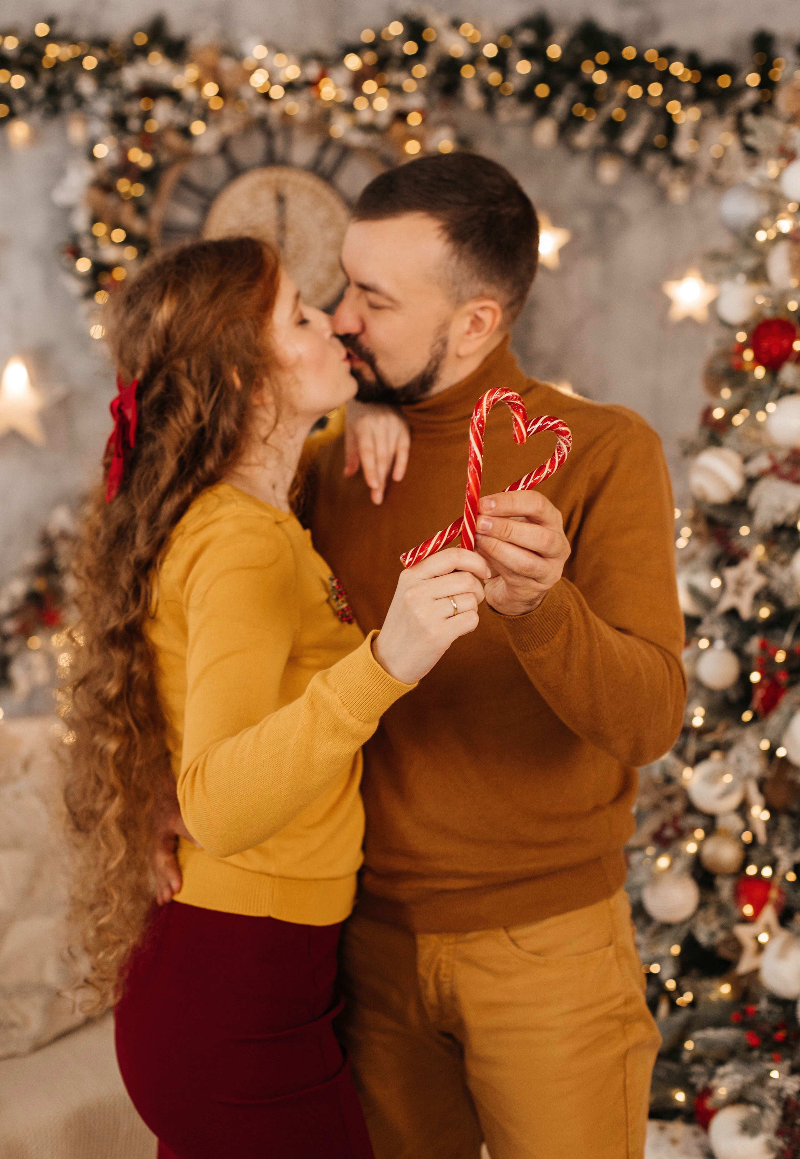 Новогодняя семейная фотосессия в студии с ребенком. Свадебный и семейный фотограф в Москве