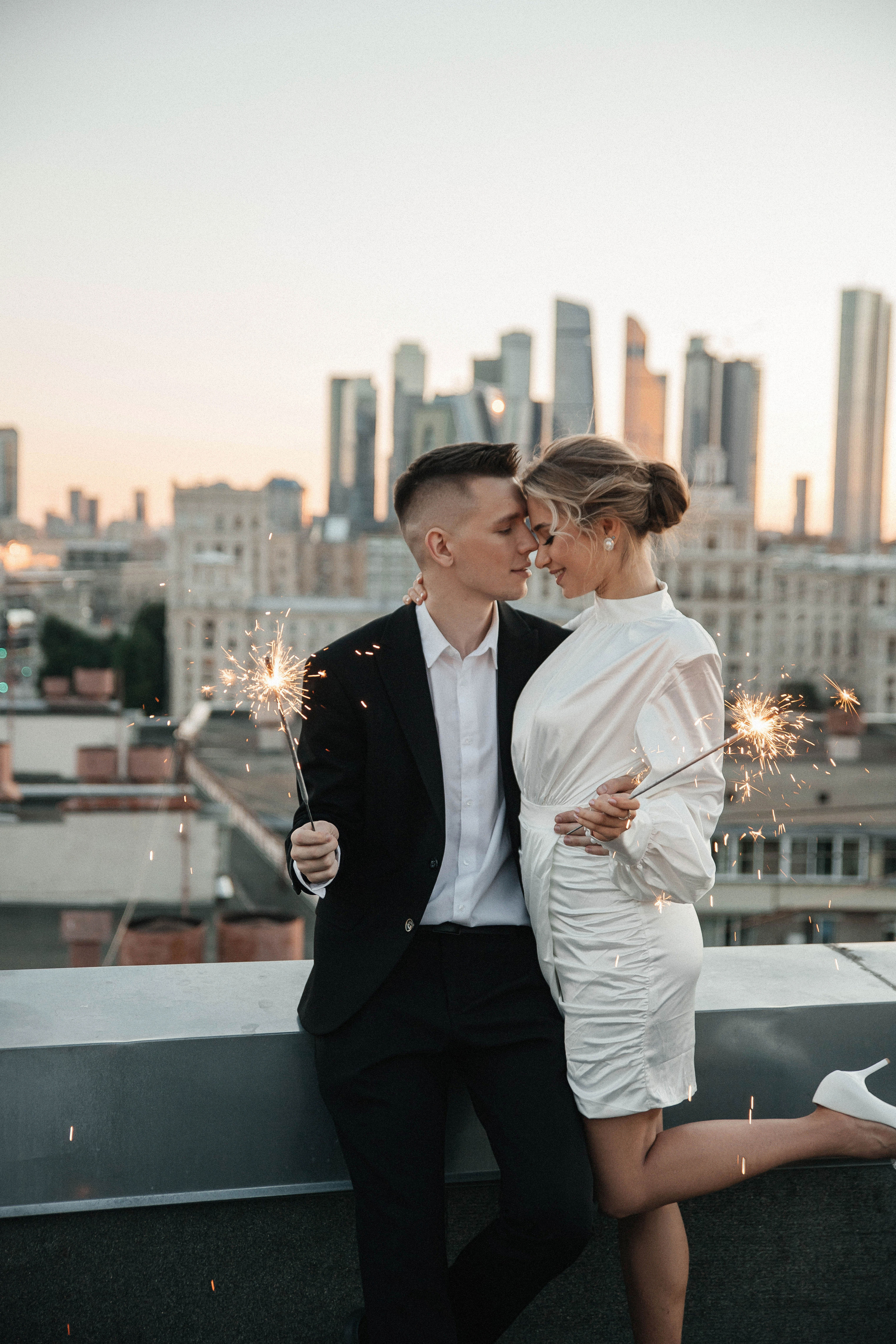 Свадебная фотосессия на крыше. Свадебный и семейный фотограф в Москве