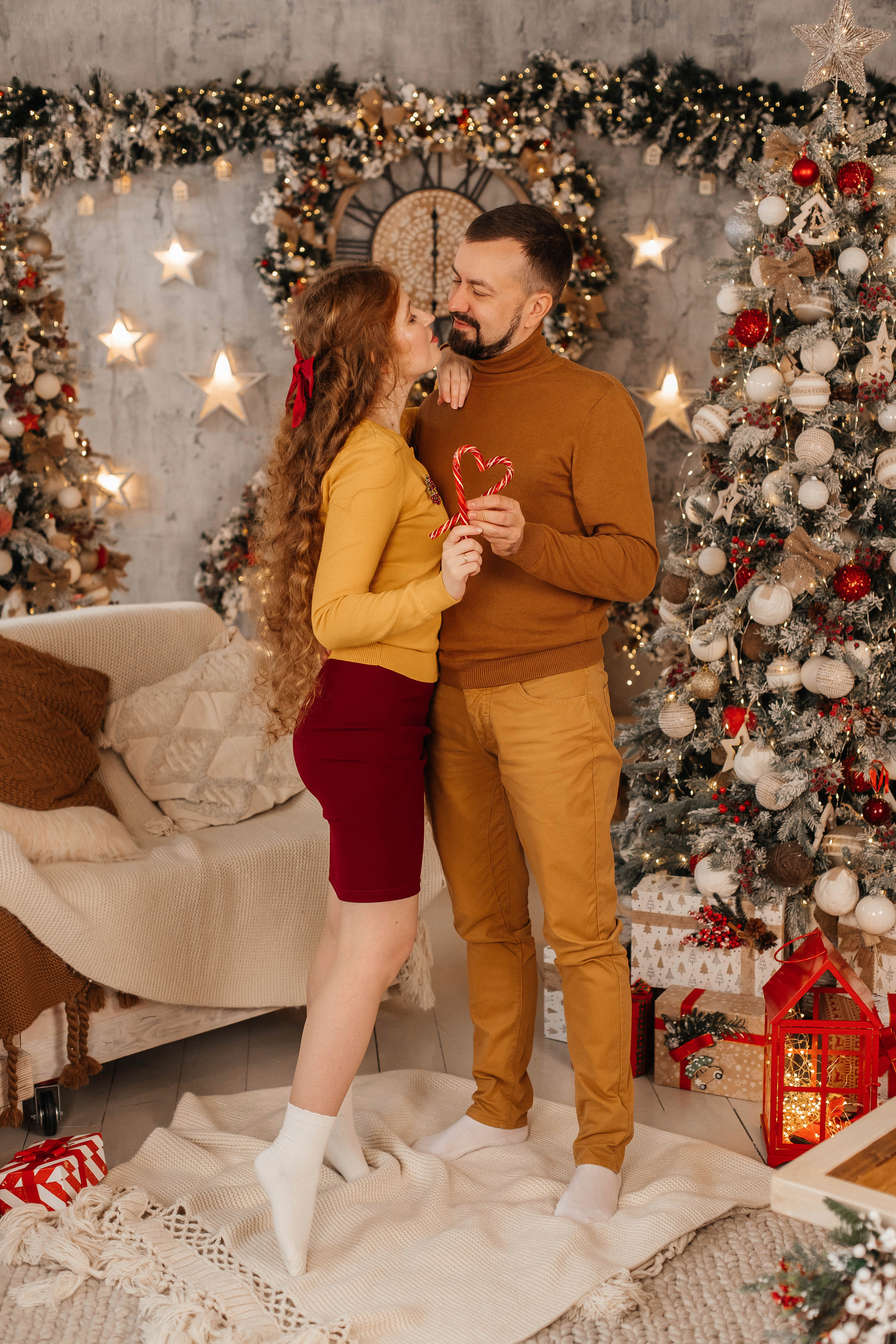 Новогодняя семейная фотосессия в студии с ребенком. Свадебный и семейный фотограф в Москве