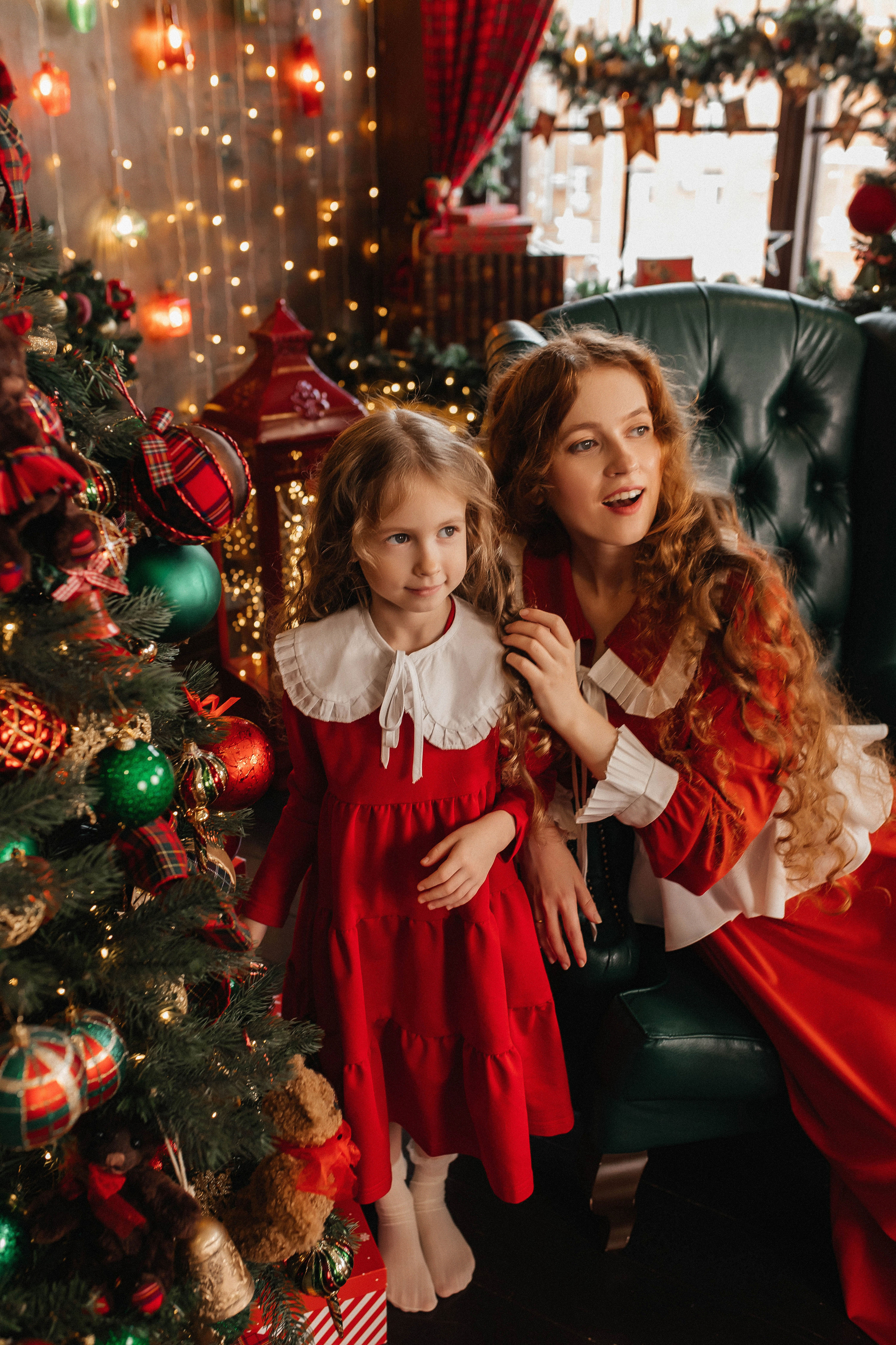 Новогодняя семейная фотосессия в студии с ребенком. Свадебный и семейный фотограф в Москве