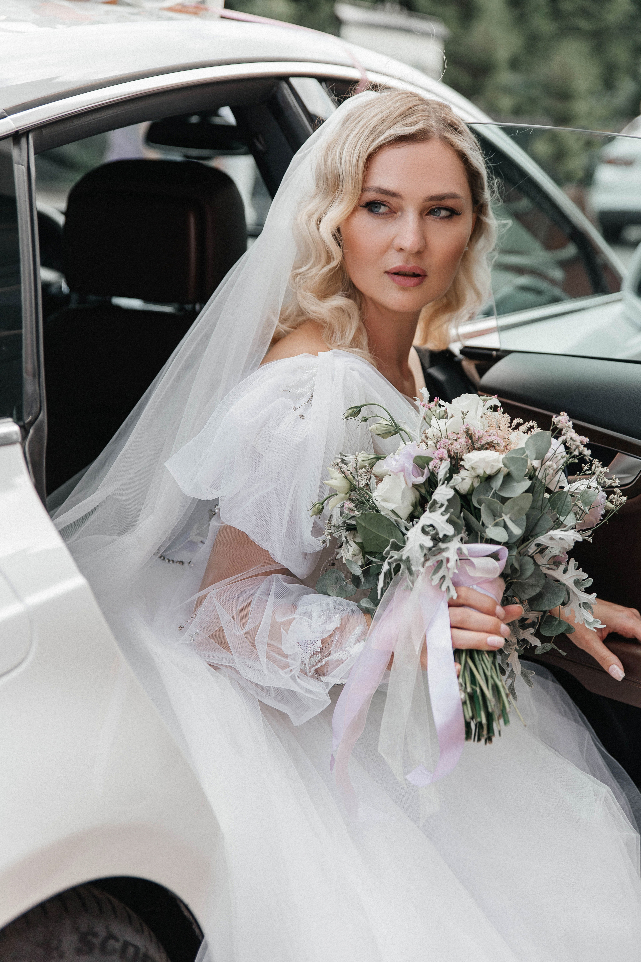 Свадебная фотосессия в Усадьбе Кусково. Свадебный и семейный фотограф в Москве