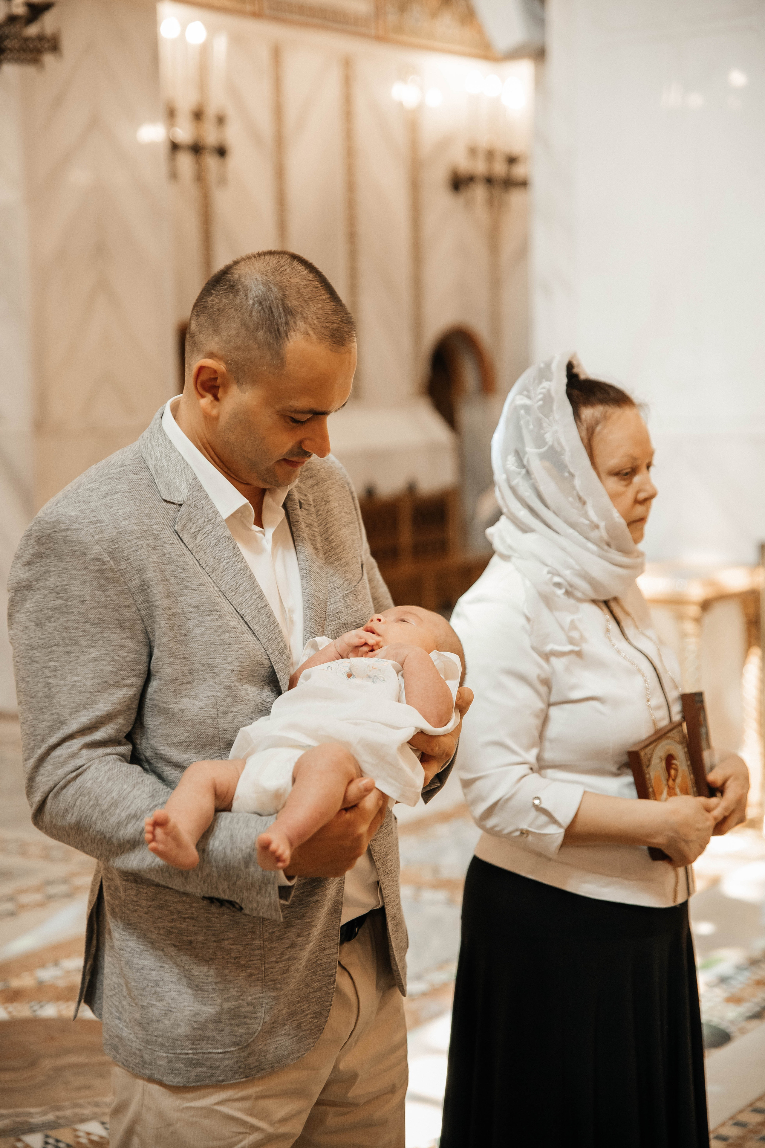 Фотосессия Крещения ребенка в Москве. Свадебный и семейный фотограф в Москве