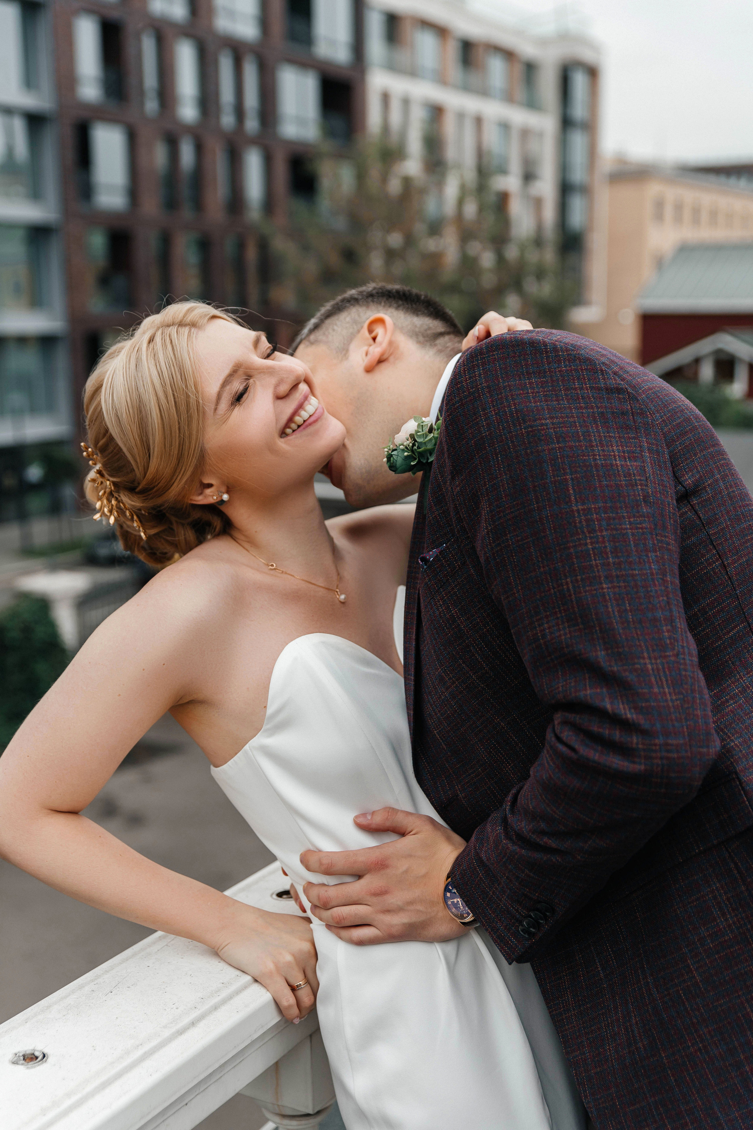 Свадебная фотопрогулка в Москве. Свадебный и семейный фотограф в Москве