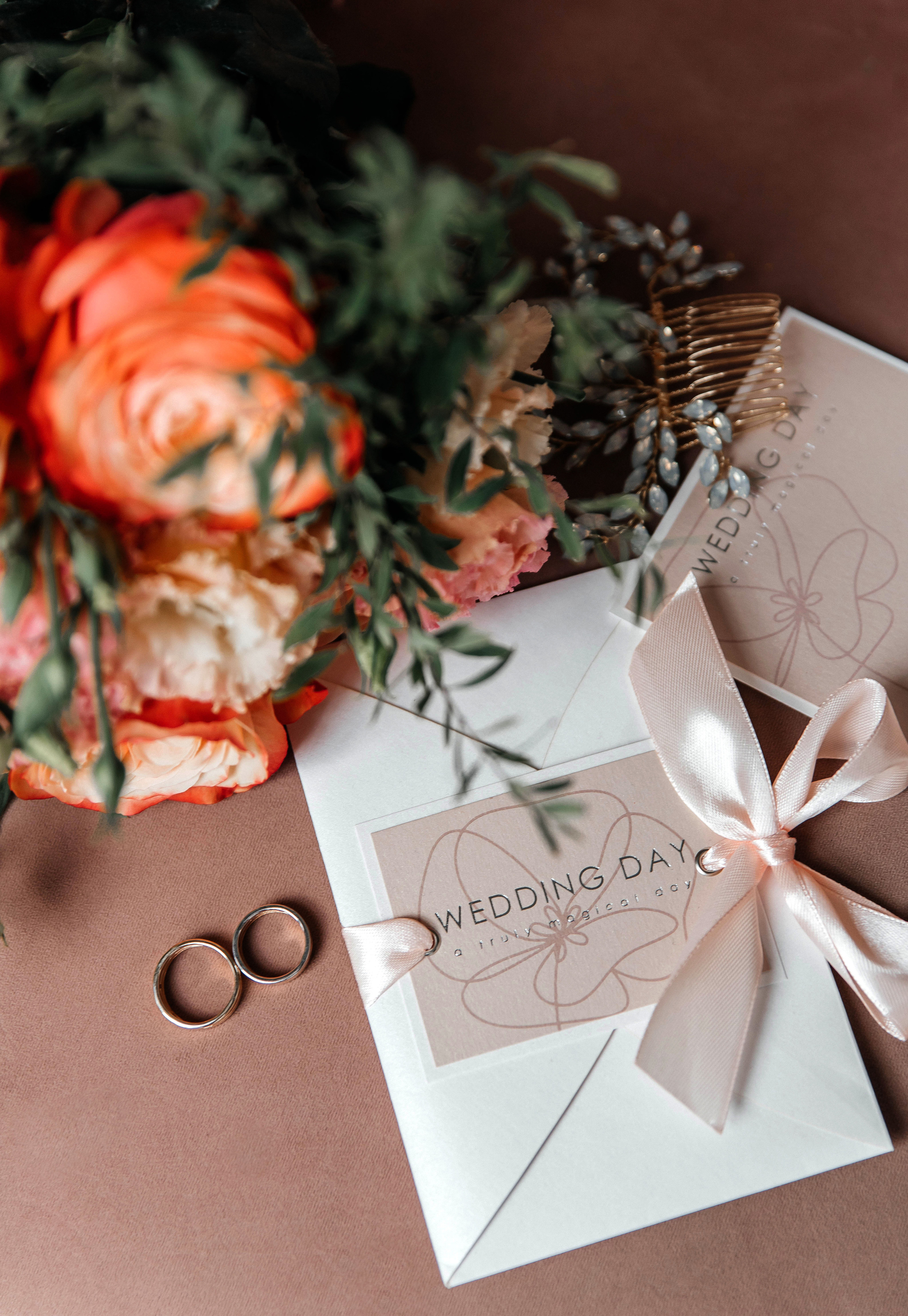 Свадебная фотопрогулка в Москве. Свадебный и семейный фотограф в Москве