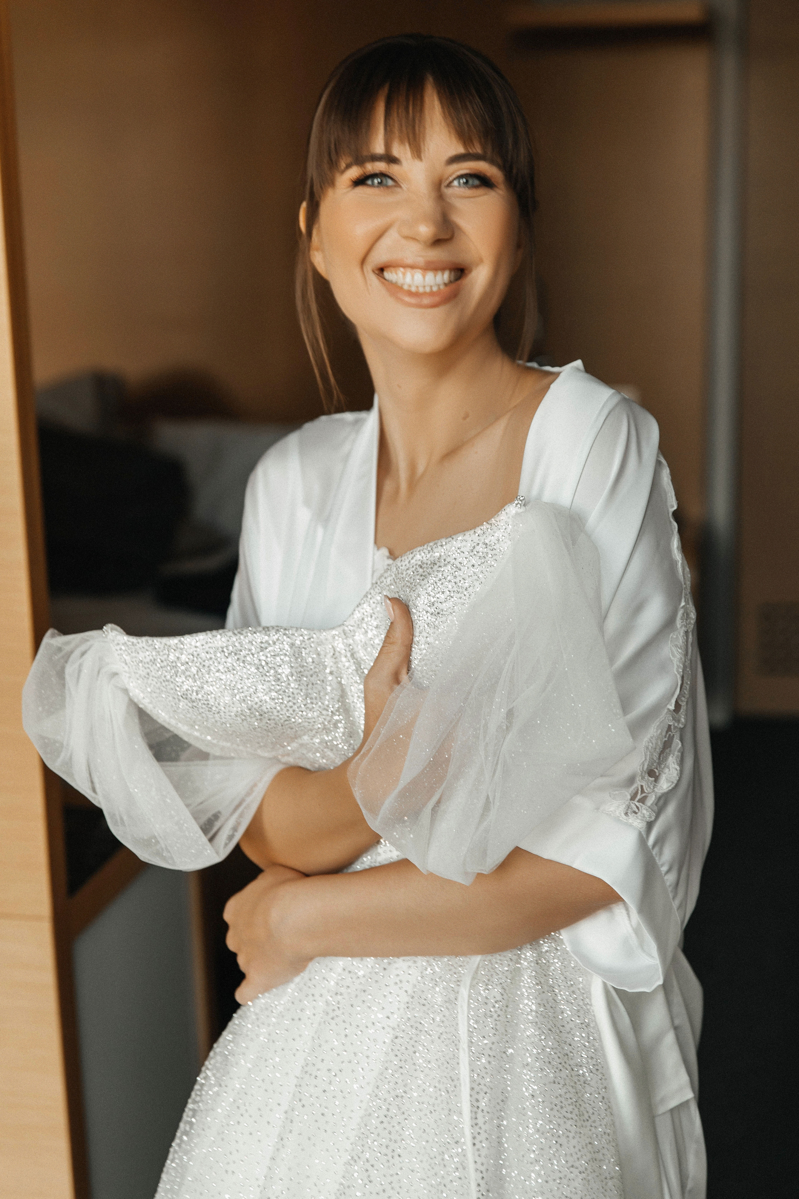 Свадебная фотосессия возле МГУ. Свадебный и семейный фотограф в Москве