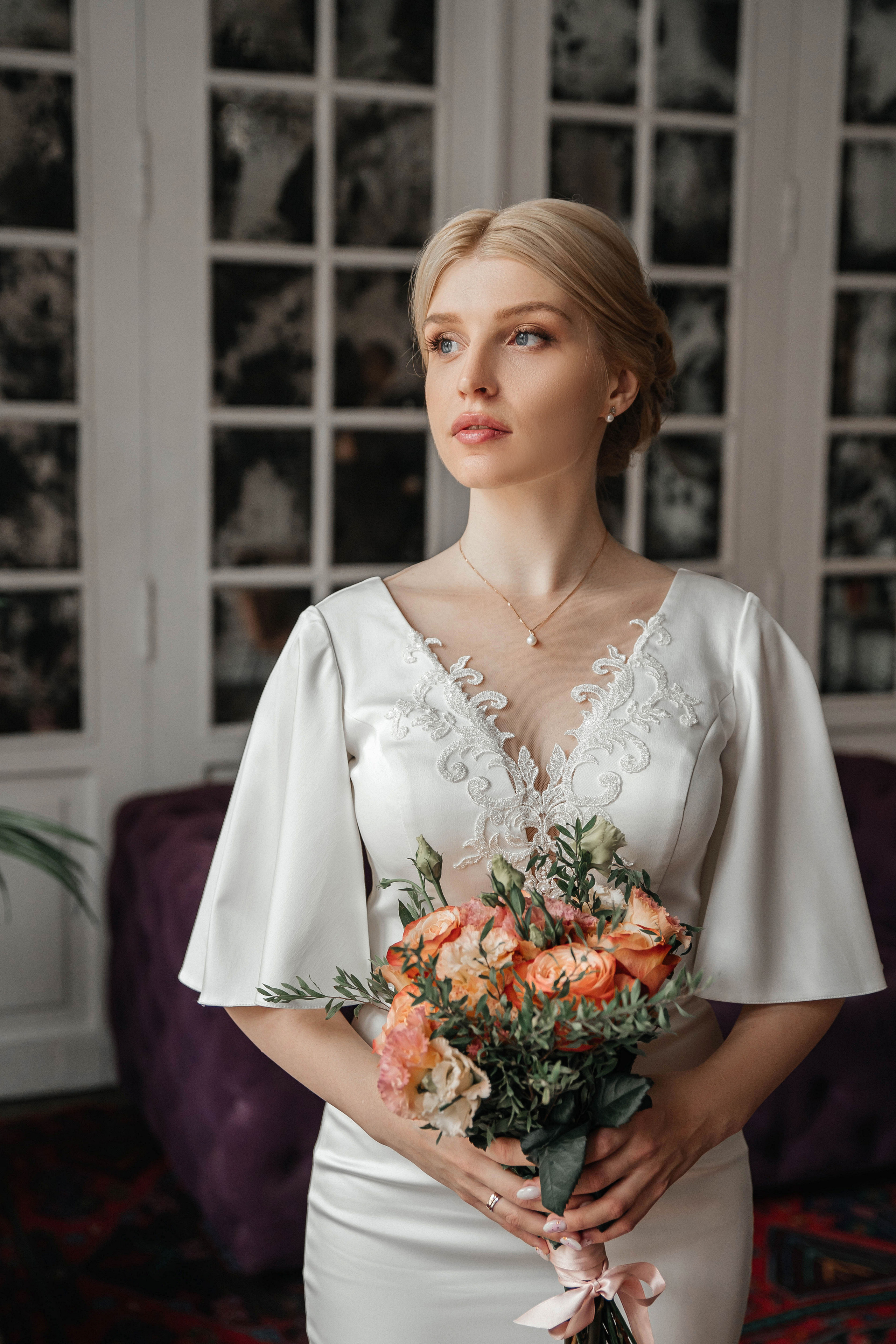 Свадебная фотопрогулка в Москве. Свадебный и семейный фотограф в Москве