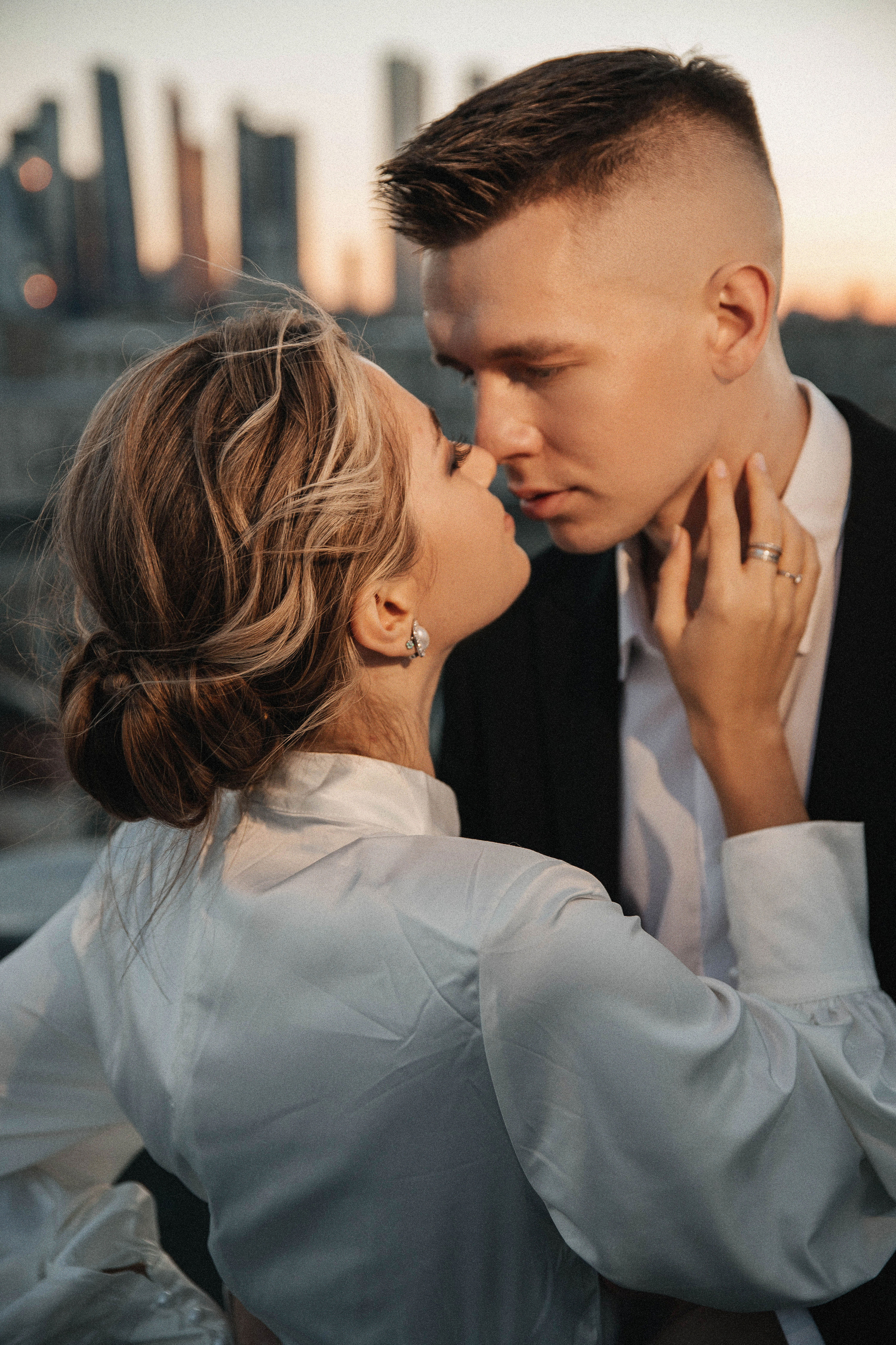 Свадебная фотосессия на крыше. Свадебный и семейный фотограф в Москве