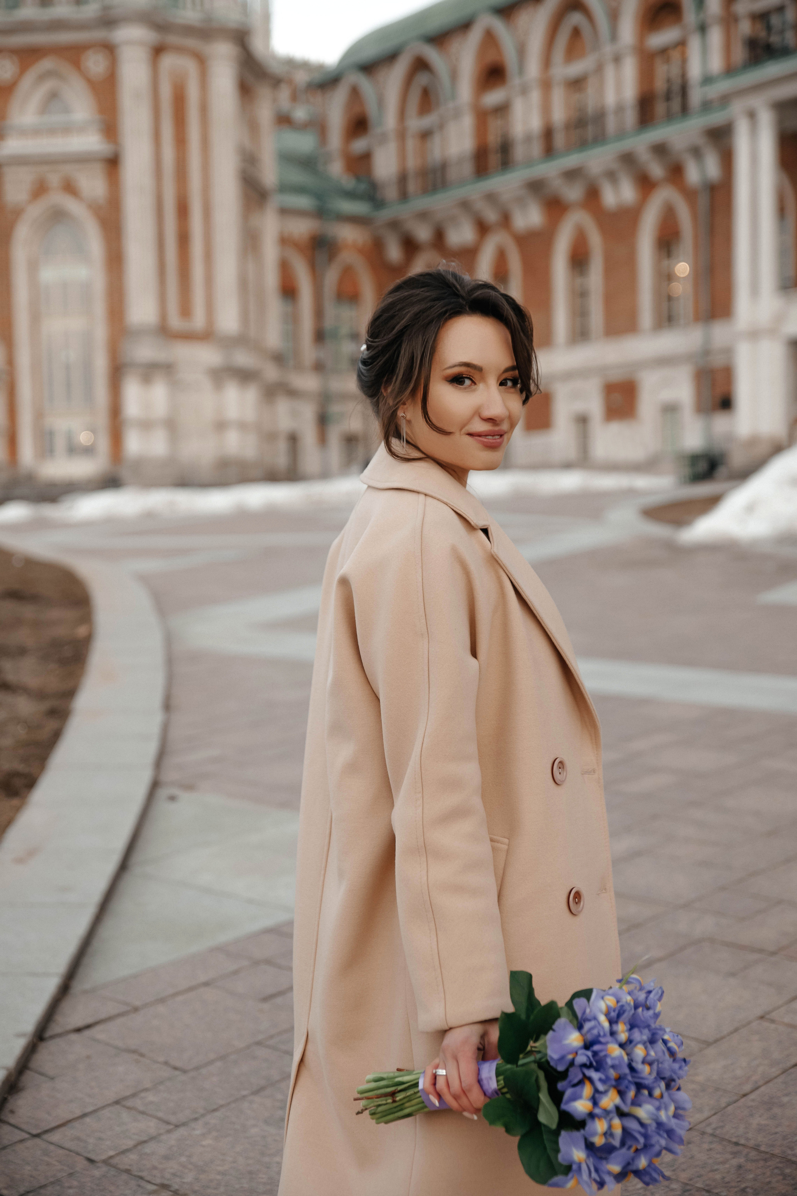 Свадебная фотосессия осенью в парке Царицино. Свадебный и семейный фотограф в Москве