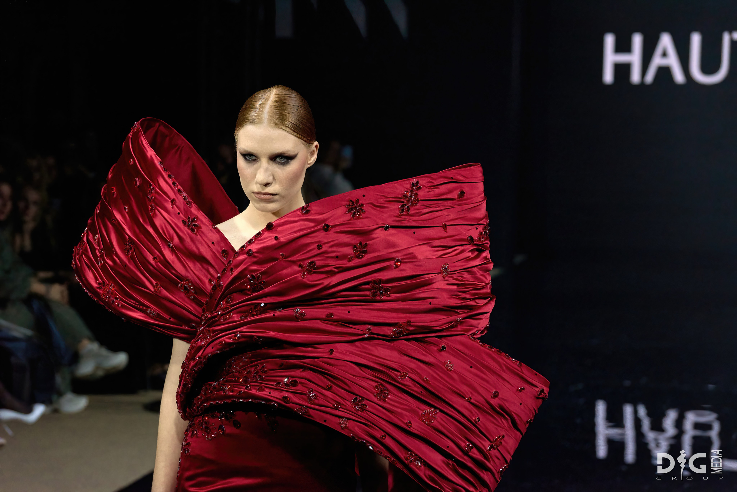 Grach haute couture | SOCHI FASHION WEEK | 2025. DG MEDIA GROUP | Контент для модных показов и концертов