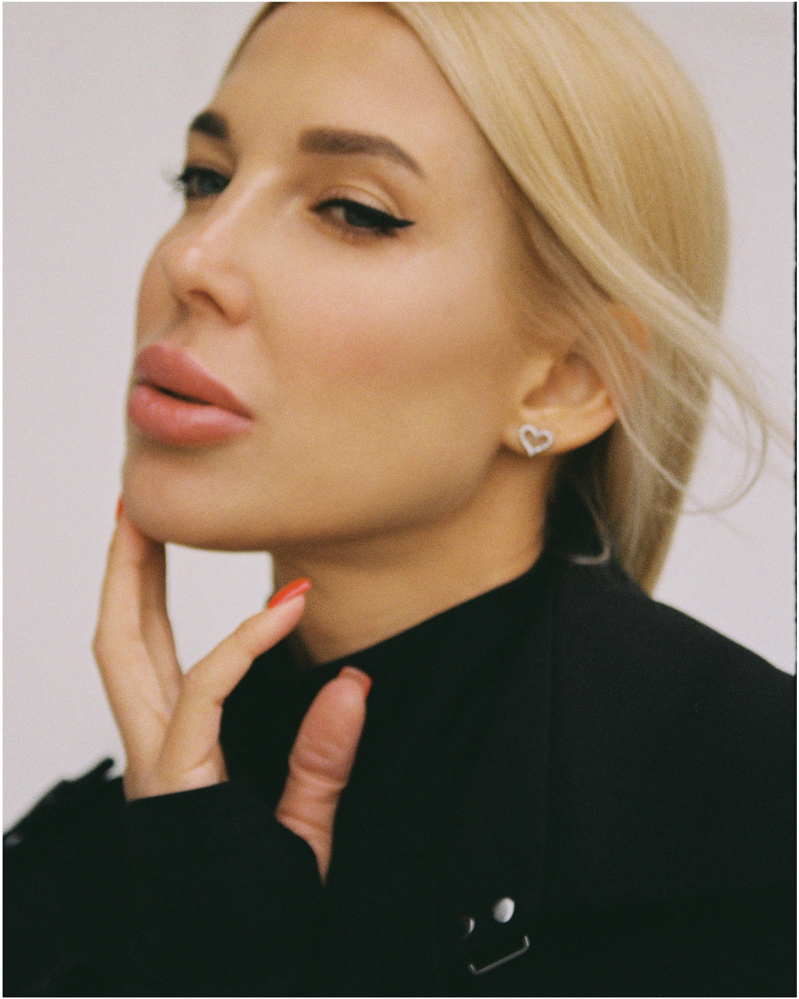 Валерия. Главная