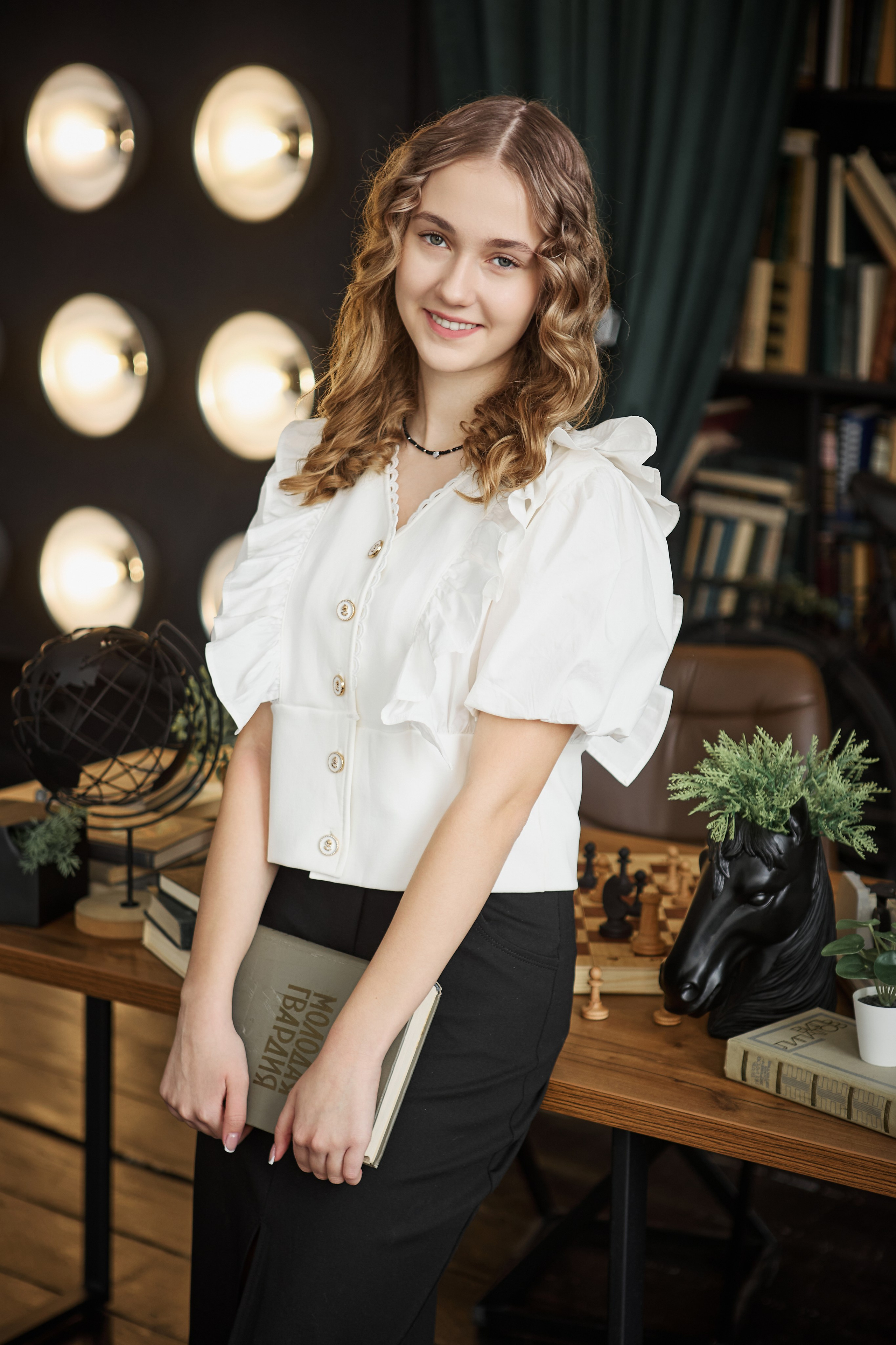 Портреты. Выпускные альбомы в городе Курган для всех