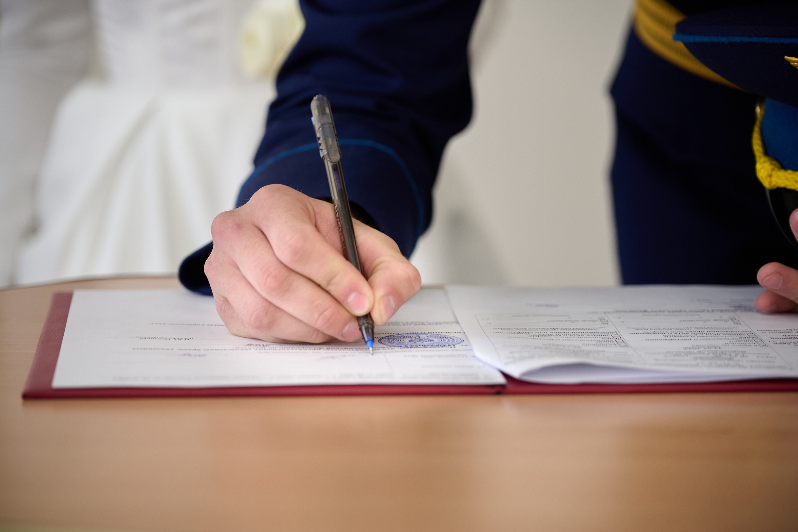 Свадебная фотосессия Александра и Ангелины. Профессиональный фотограф Старый Оскол, Губкин — свадьба, венчание, крещение, юбилей и день рождения