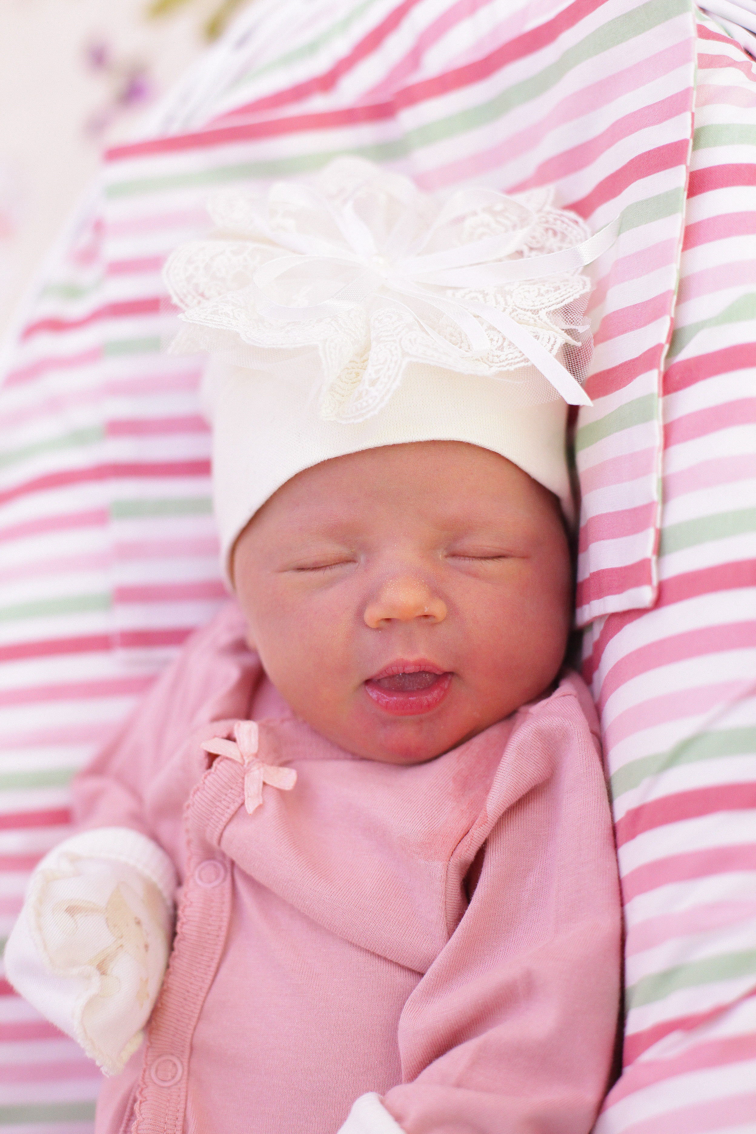 Выписка малышки Даниэллы. Семейный и Детский фотограф в Санкт-Петербурге Ирина Снежко