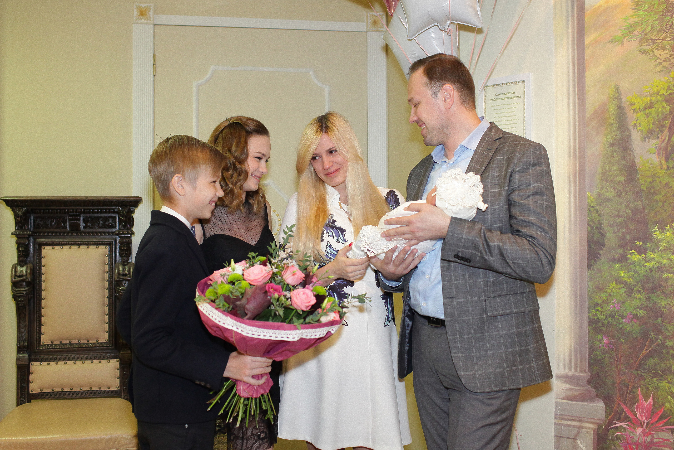 Выписка малышки Даниэллы. Семейный и Детский фотограф в Санкт-Петербурге Ирина Снежко