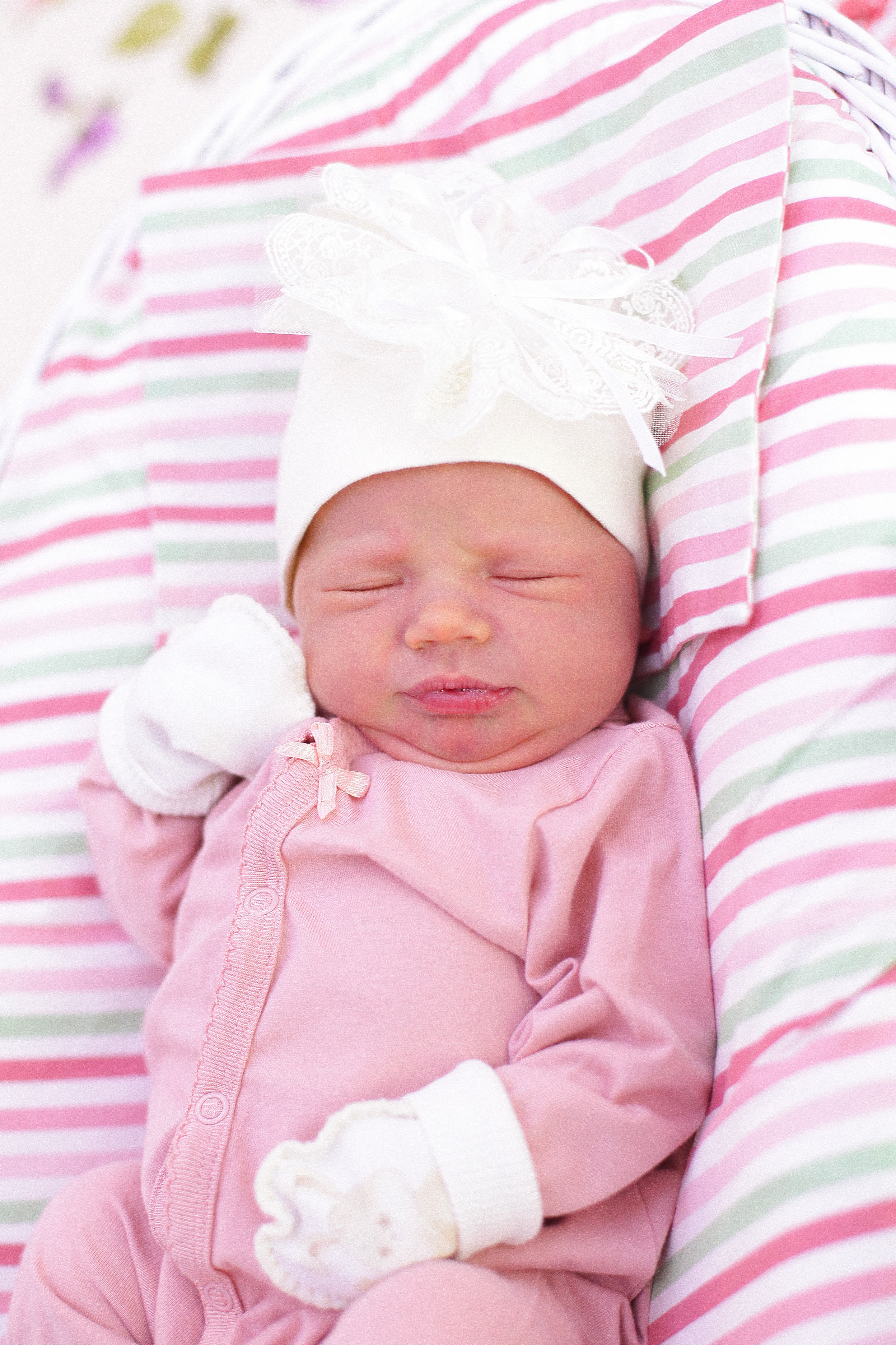 Выписка малышки Даниэллы. Семейный и Детский фотограф в Санкт-Петербурге Ирина Снежко