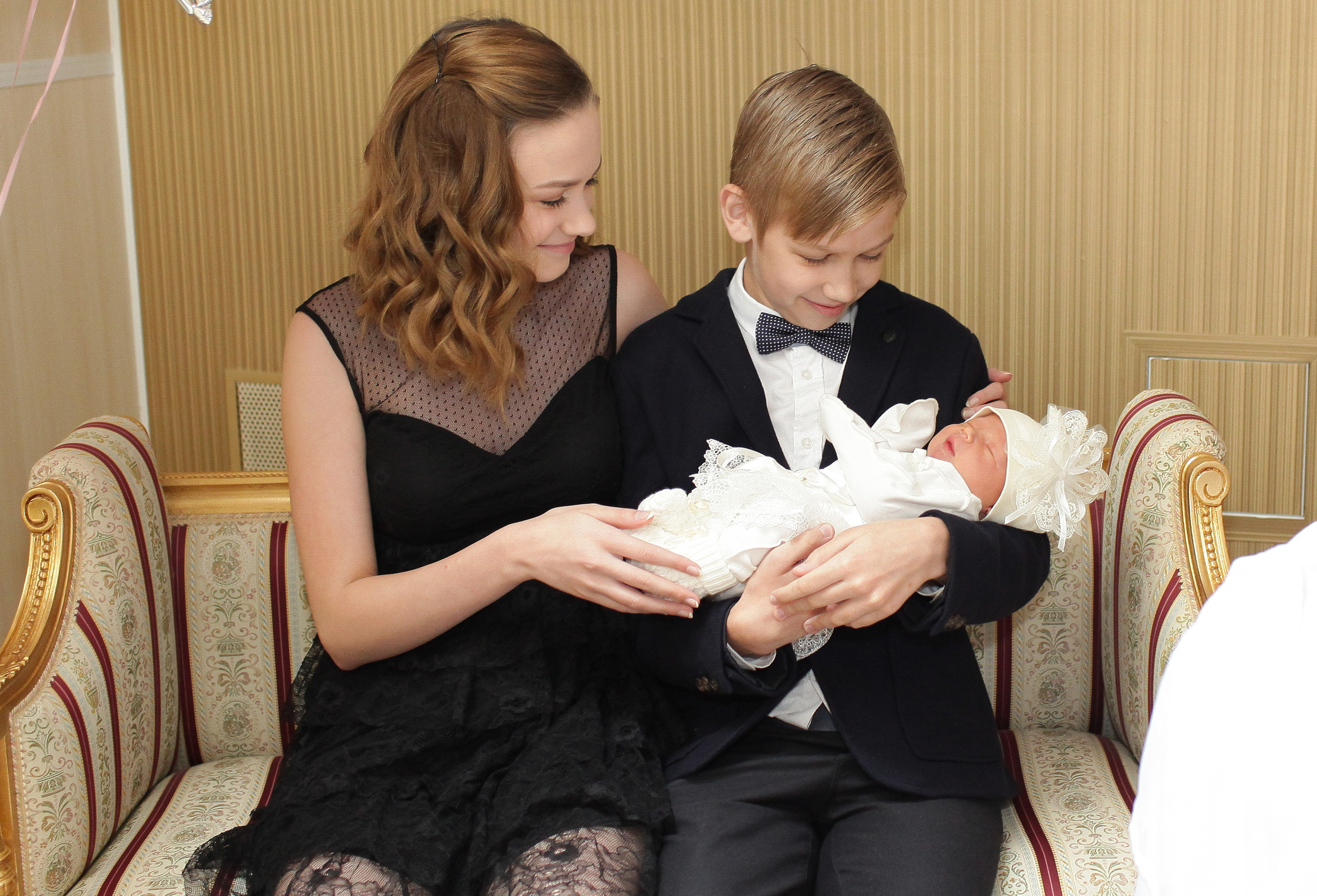 Выписка малышки Даниэллы. Семейный и Детский фотограф в Санкт-Петербурге Ирина Снежко