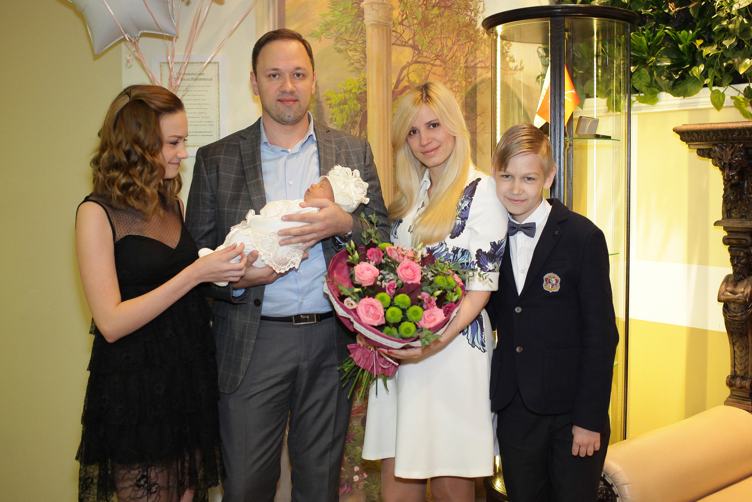 Выписка малышки Даниэллы. Семейный и Детский фотограф в Санкт-Петербурге Ирина Снежко