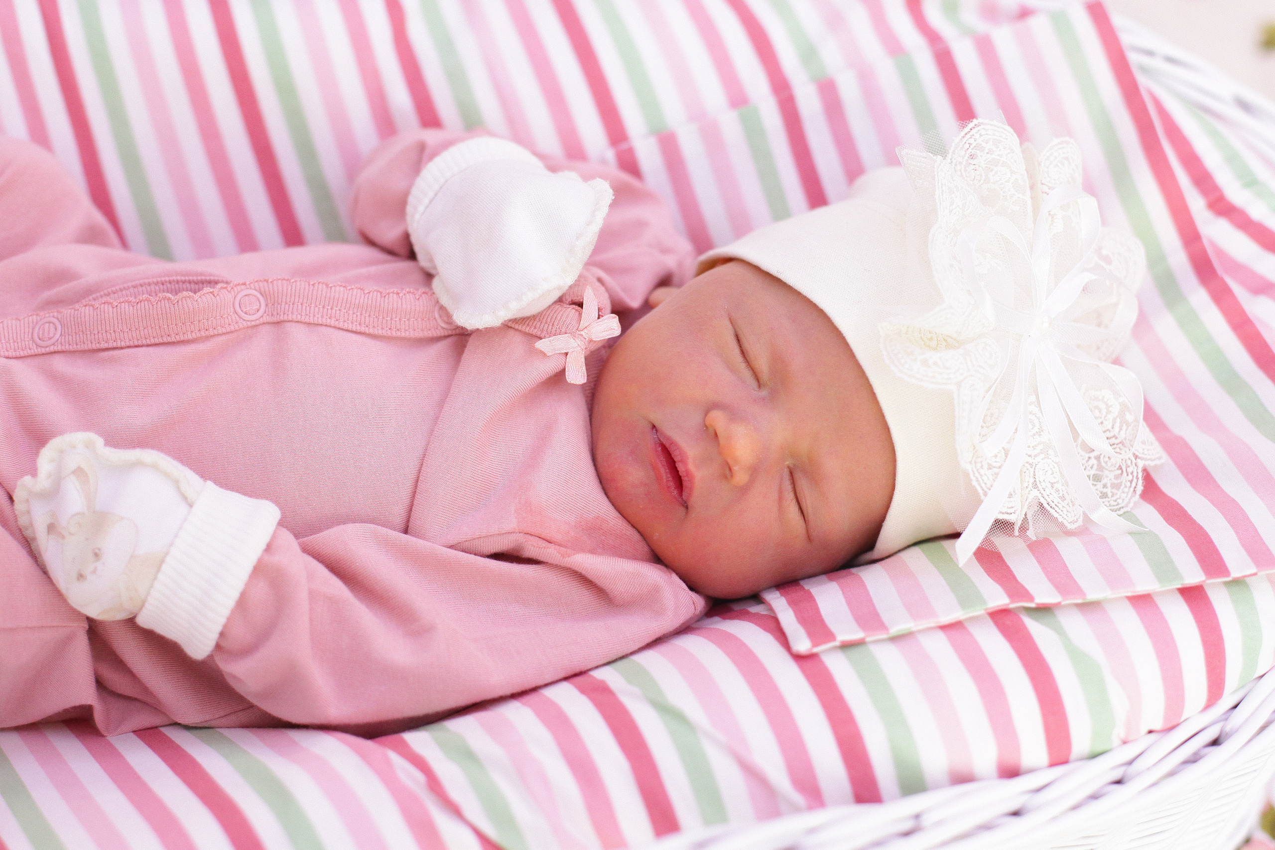 Выписка малышки Даниэллы. Семейный и Детский фотограф в Санкт-Петербурге Ирина Снежко