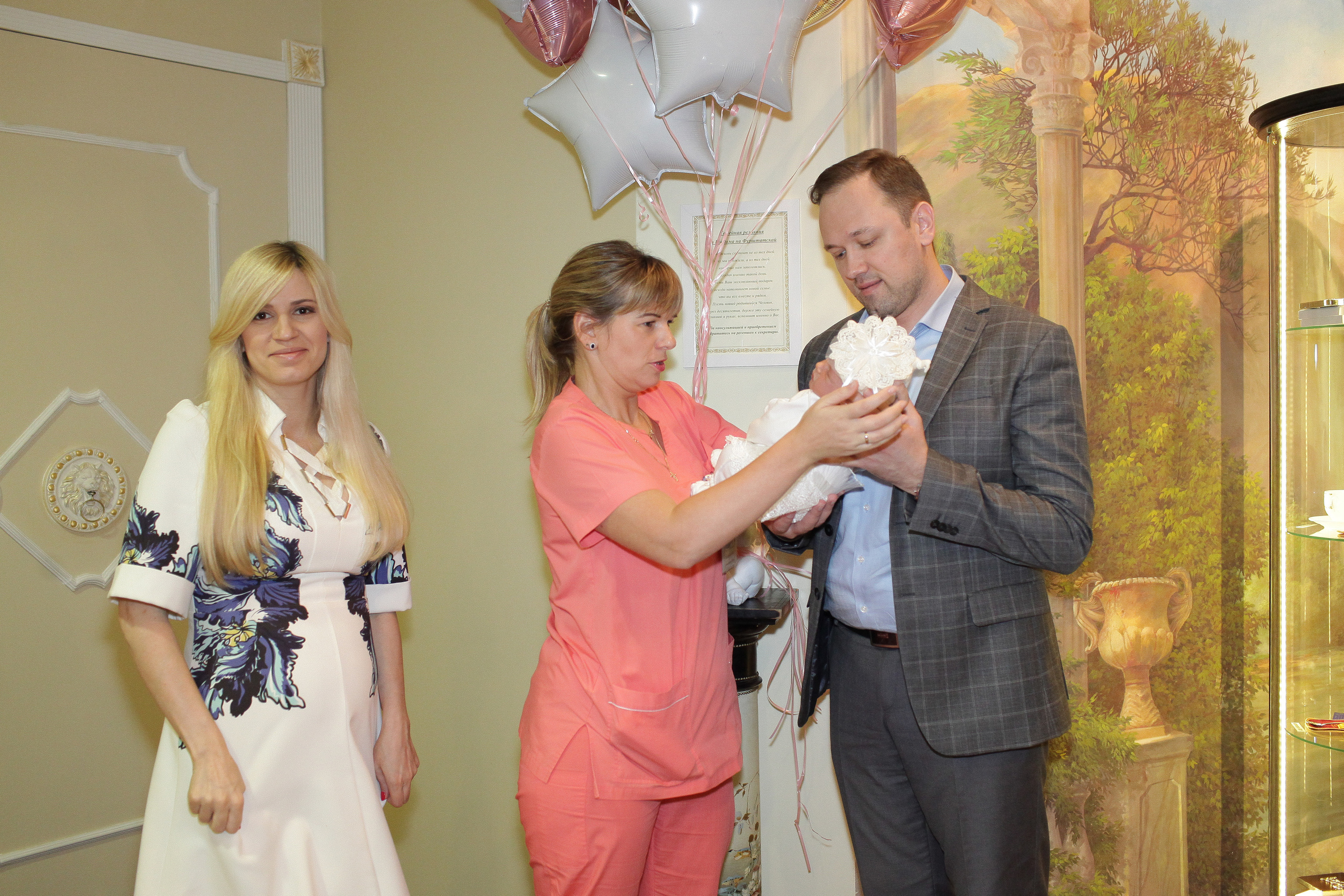 Выписка малышки Даниэллы. Семейный и Детский фотограф в Санкт-Петербурге Ирина Снежко