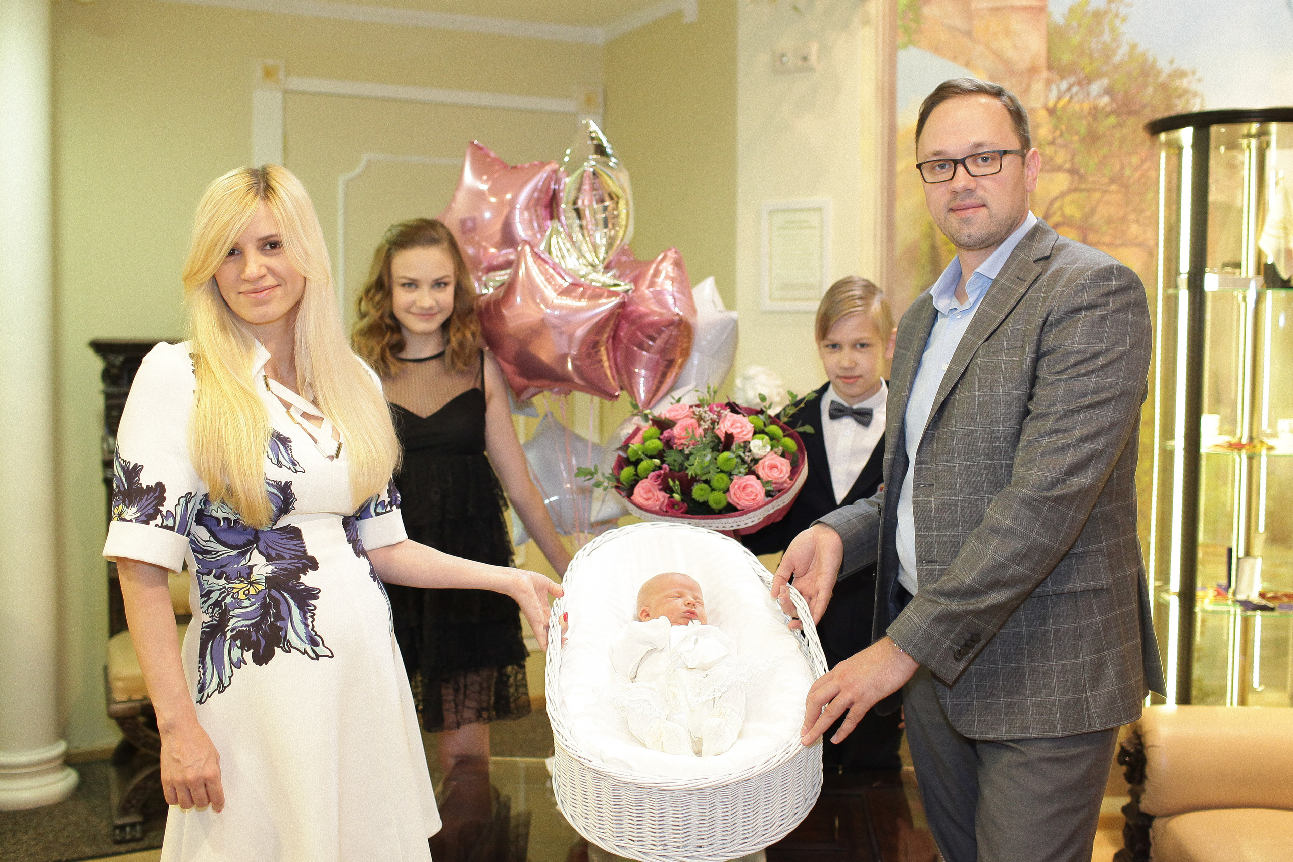 Выписка малышки Даниэллы. Семейный и Детский фотограф в Санкт-Петербурге Ирина Снежко