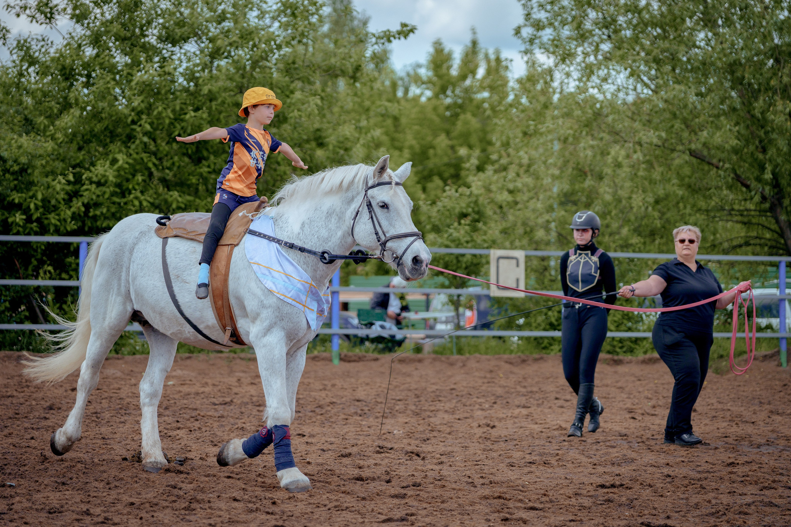 Конный клуб Горки. Портретный и семейный фотограф в Москве/Видное