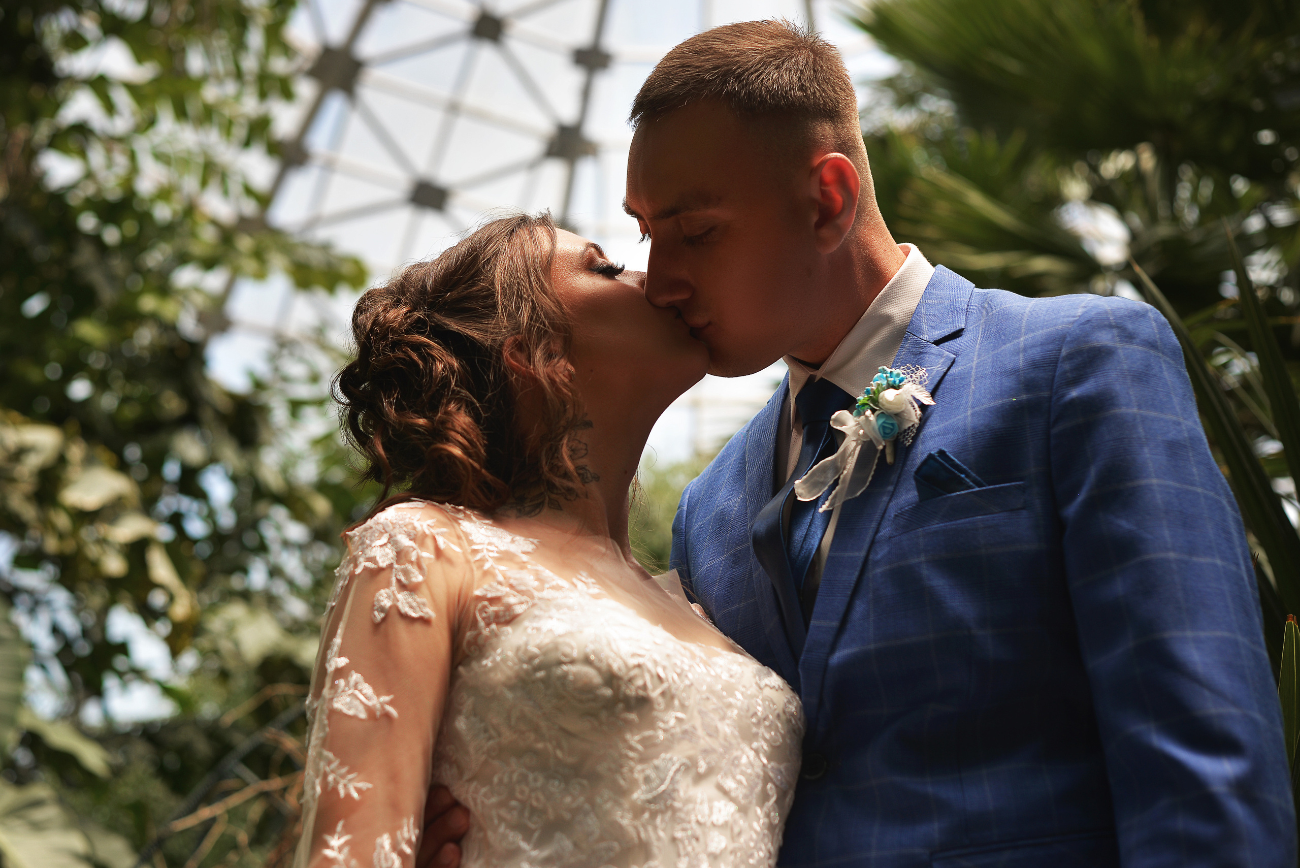 пара в донецком бот саду 