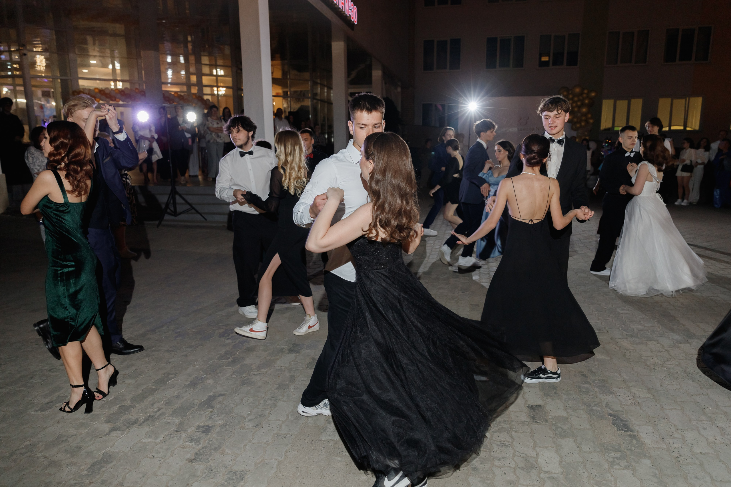 Школьный выпускной 2023 год в Минске. Свадебный фотограф в Минске/Беларуси Сергей Спиридонов