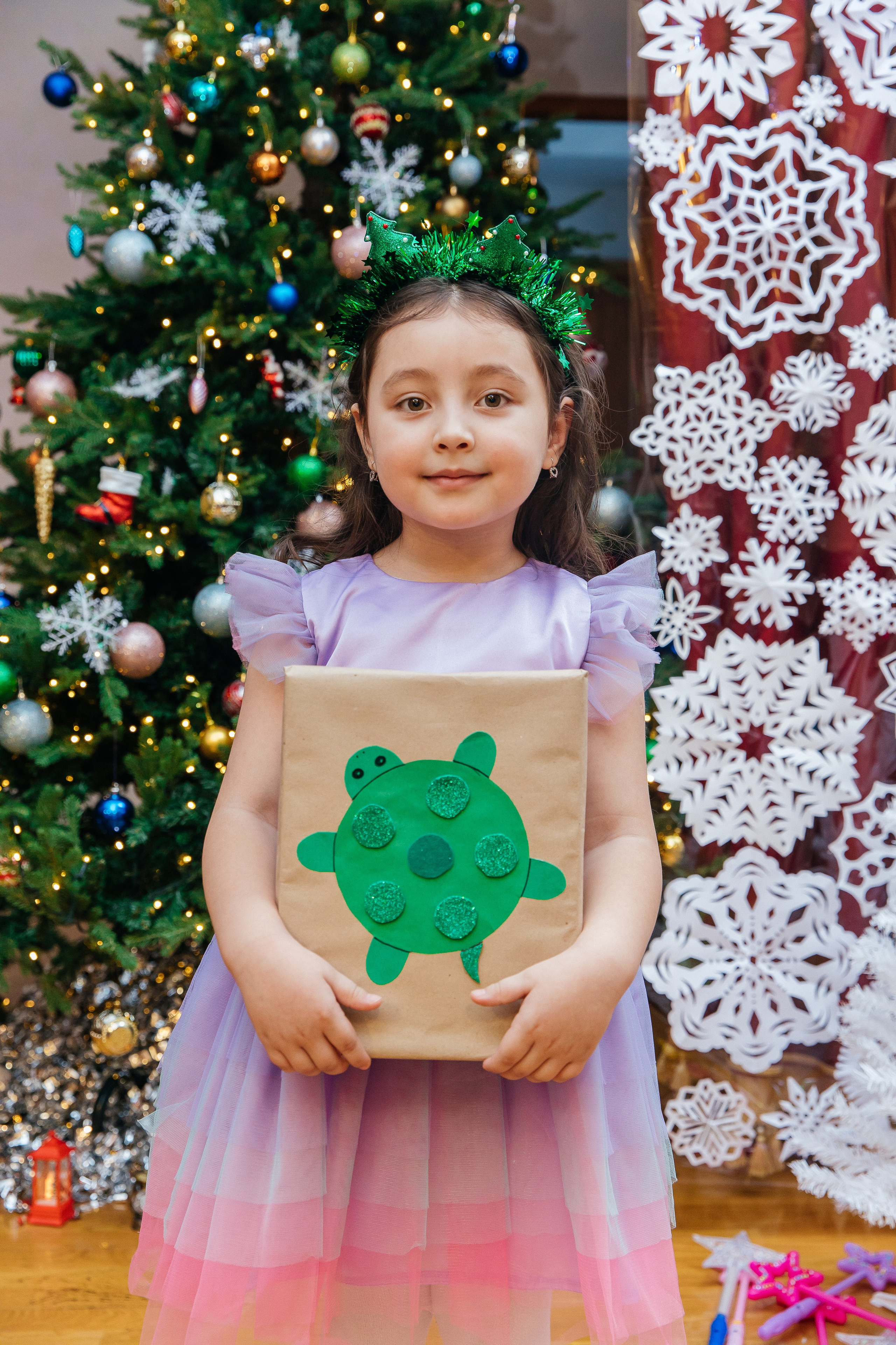 Детский сад № 93 — Утренник (27.12.2024). Свадебный и семейный фотограф Крамар Наталья