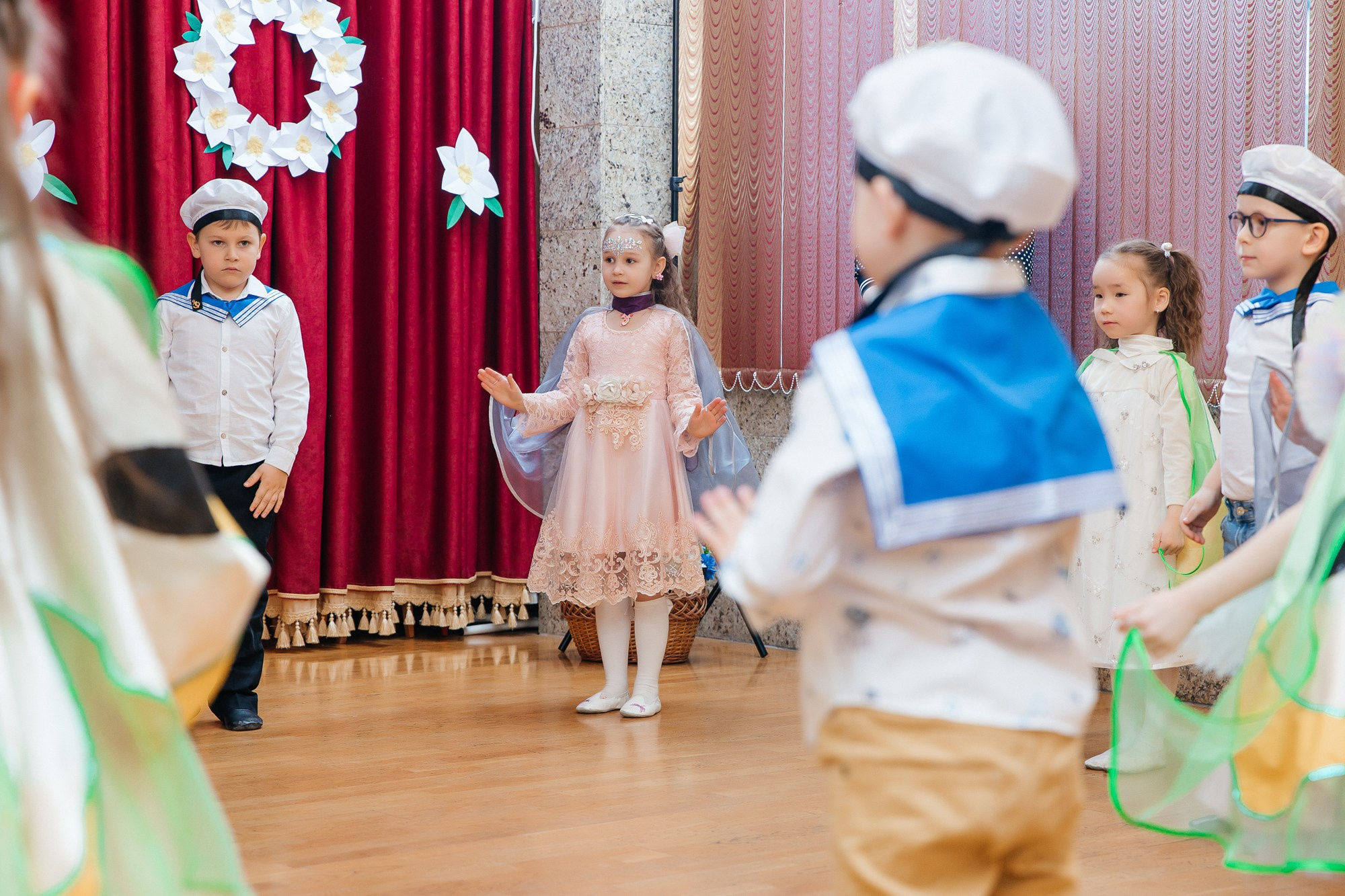 Детский сад № 93 — Утренник (10.03.2023). Свадебный и семейный фотограф Крамар Наталья