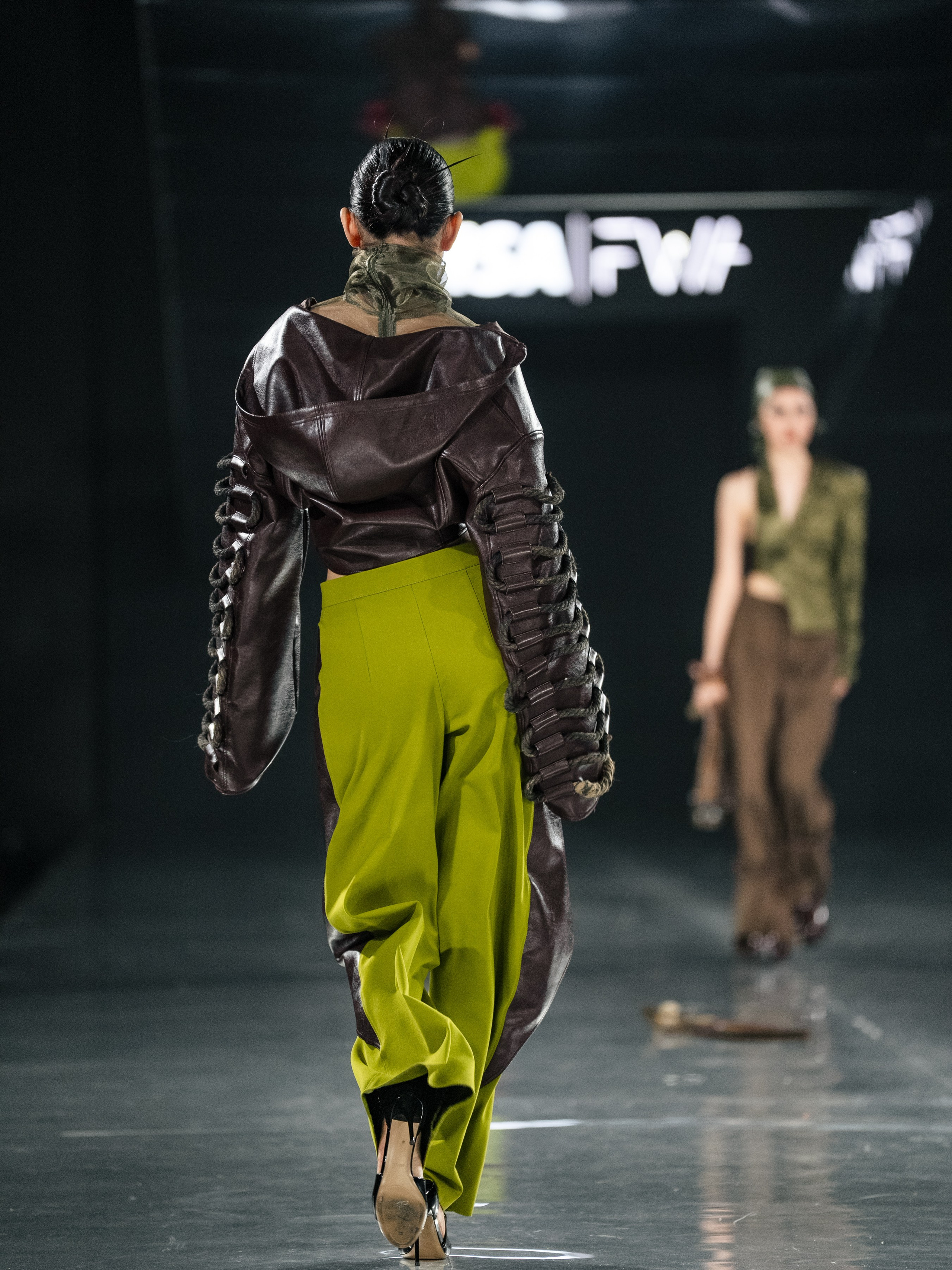 Visa Fashion Week SAKH. Сайт Алматинского НЮ АРТ, будуар и фэшн фотографа Дениса Карпенко