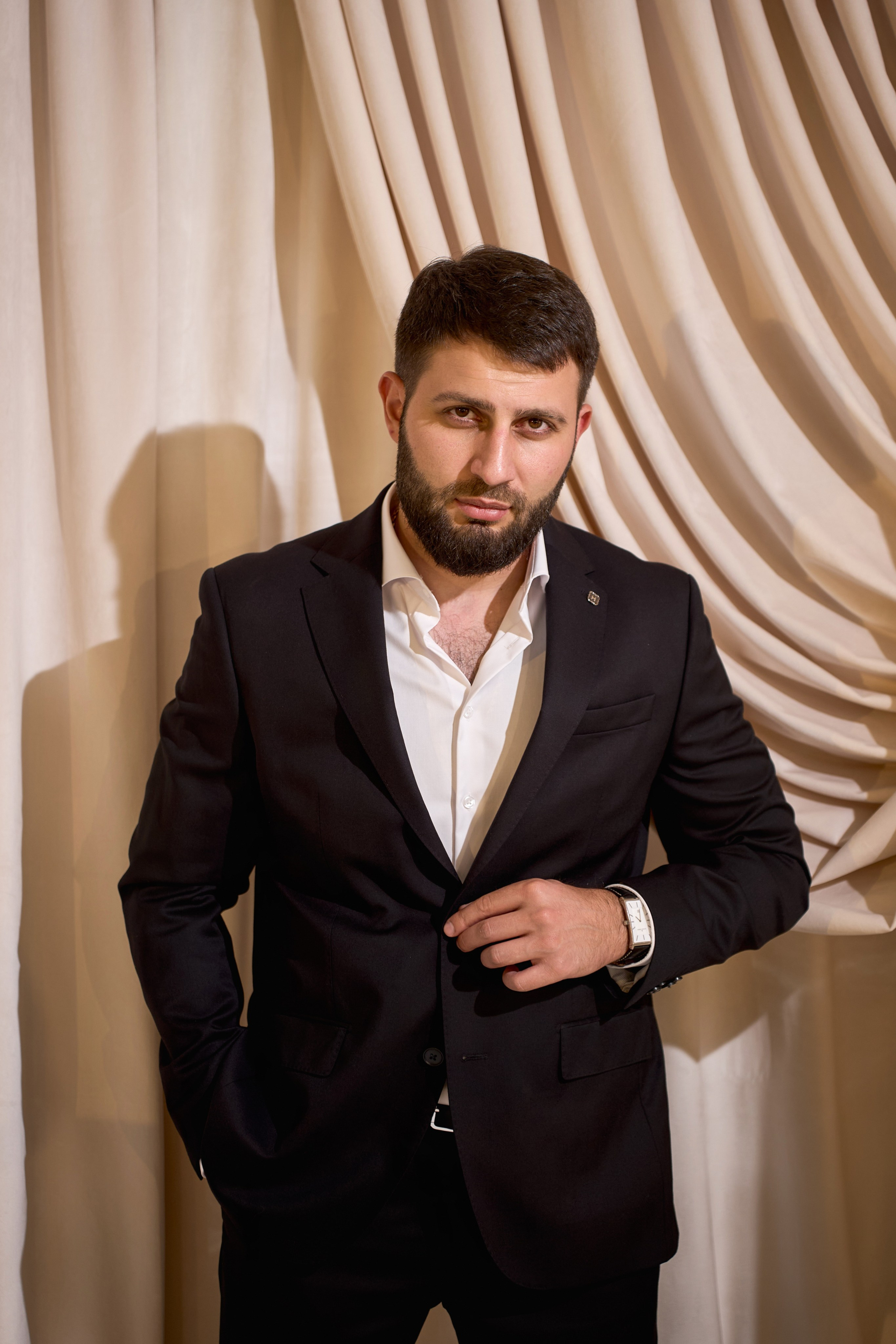 Сватовство в Краснодаре от лучших фотографов и операторов TWINS STUDIO. ТВИНС СТУДИО — лучшие свадебные фотографы и видеографы в Краснодаре