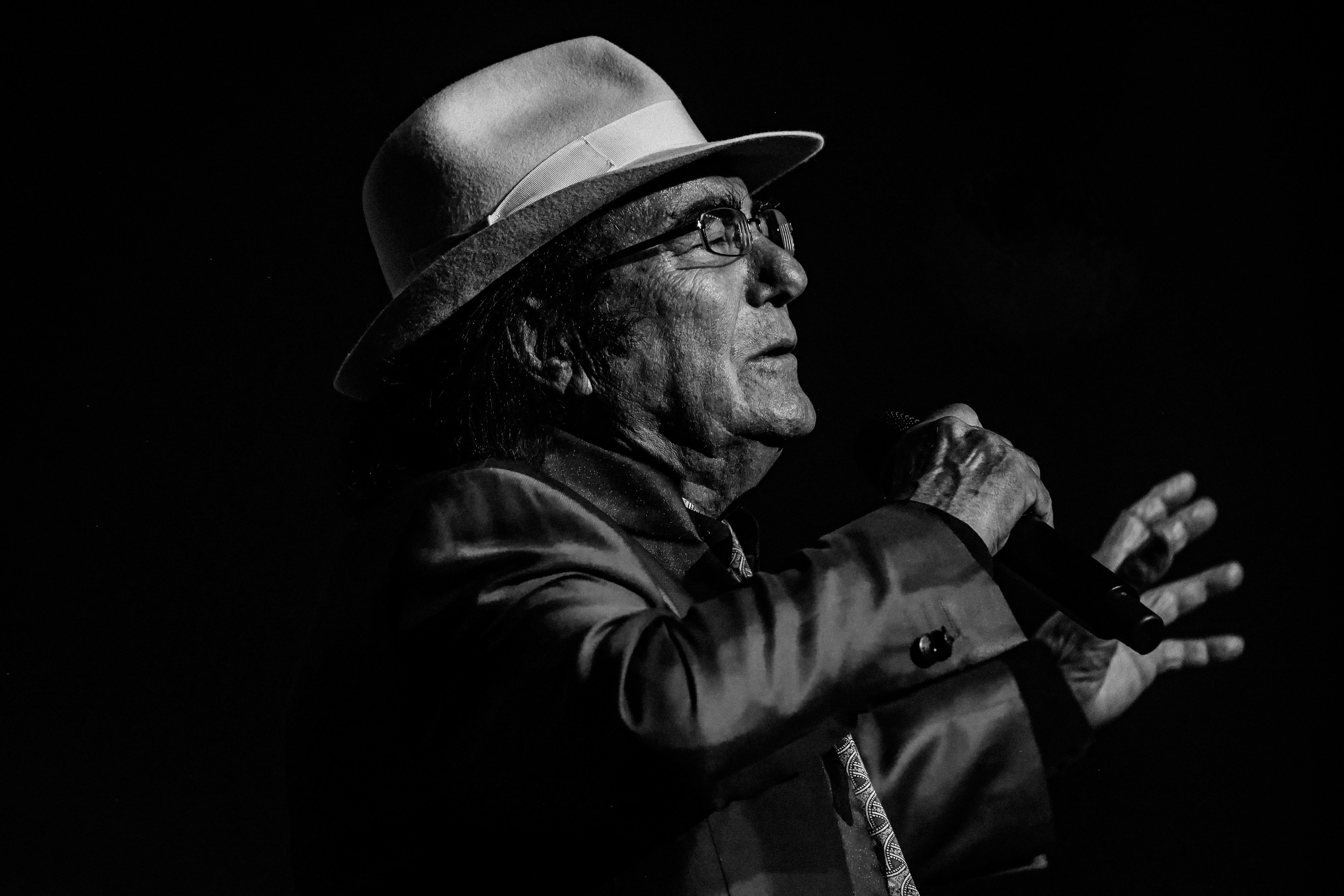 AL BANO. Nikophotoos