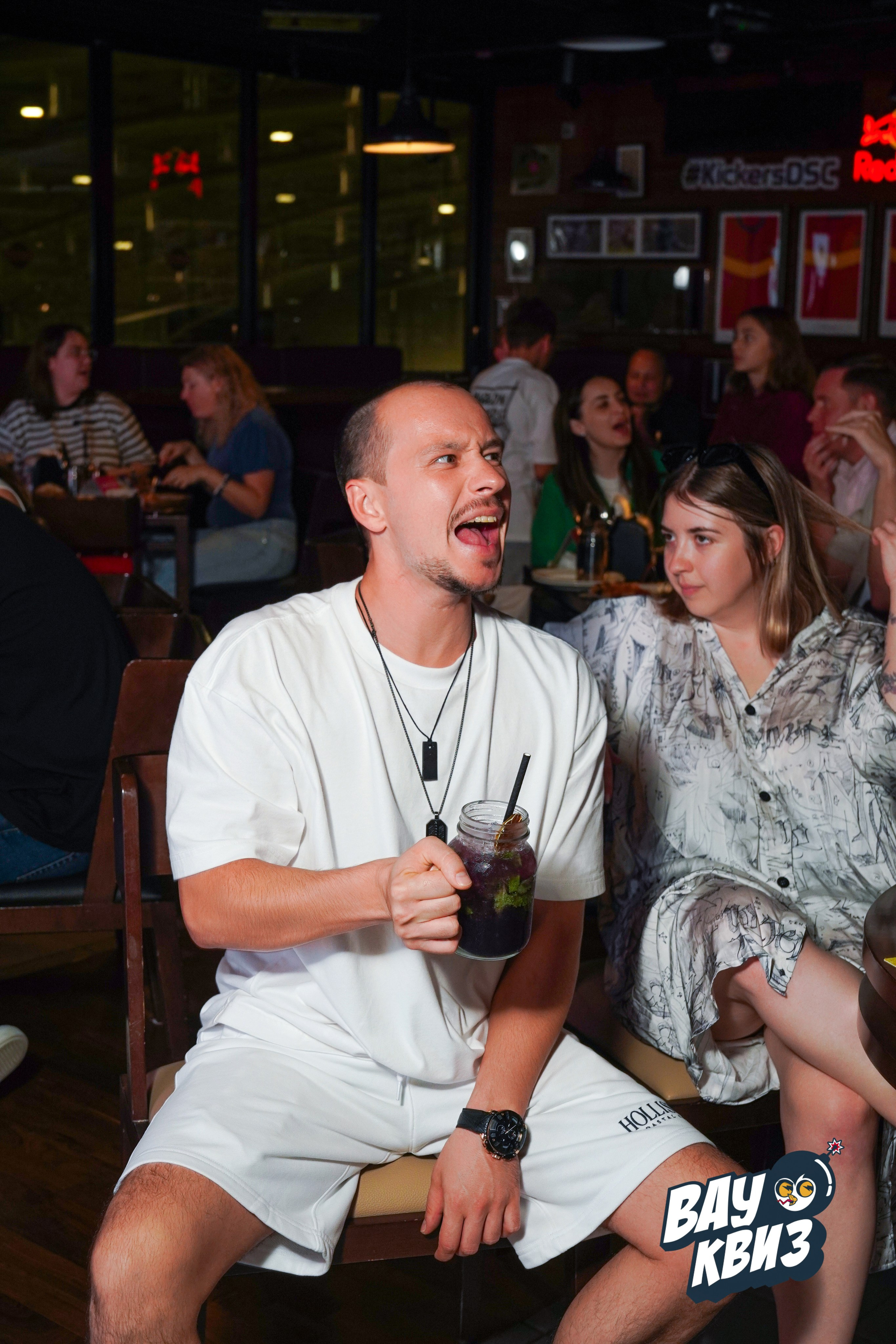 WOW QUIZ DUBAI. Фото | Видео Контент Мишель Ватаманюк