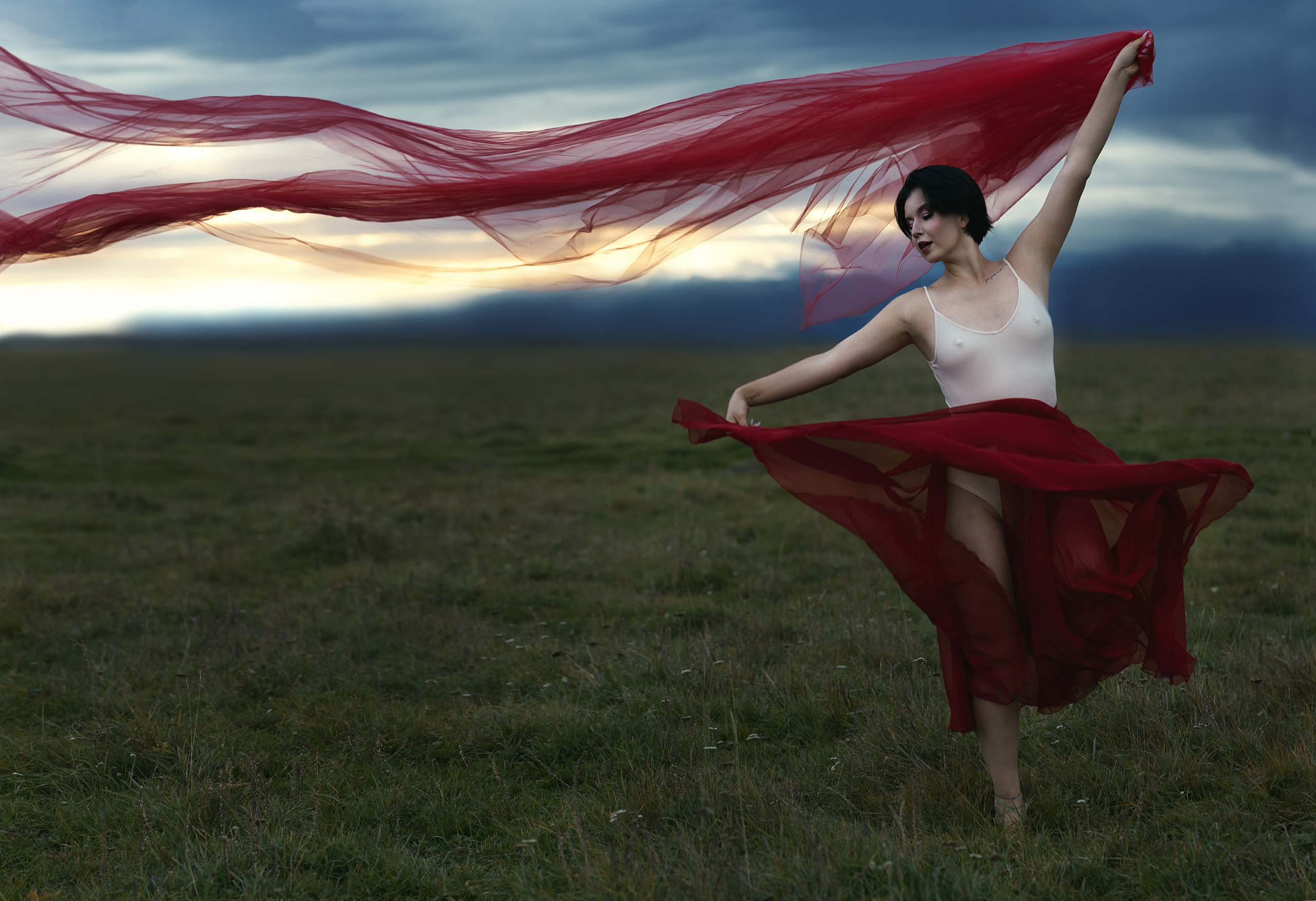 Dance with wind. Портретный фотограф Кристина Лукьянова