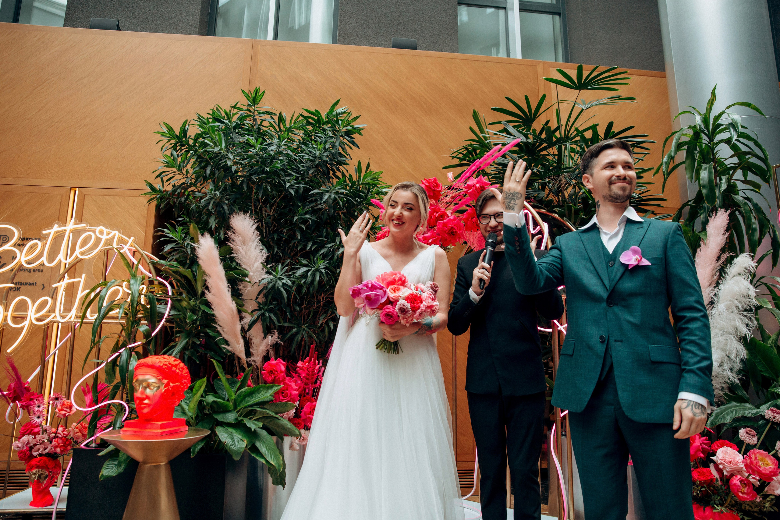 Неоновая свадьба. Свадебный фотограф в Санкт-Петербурге Вика Стукачева