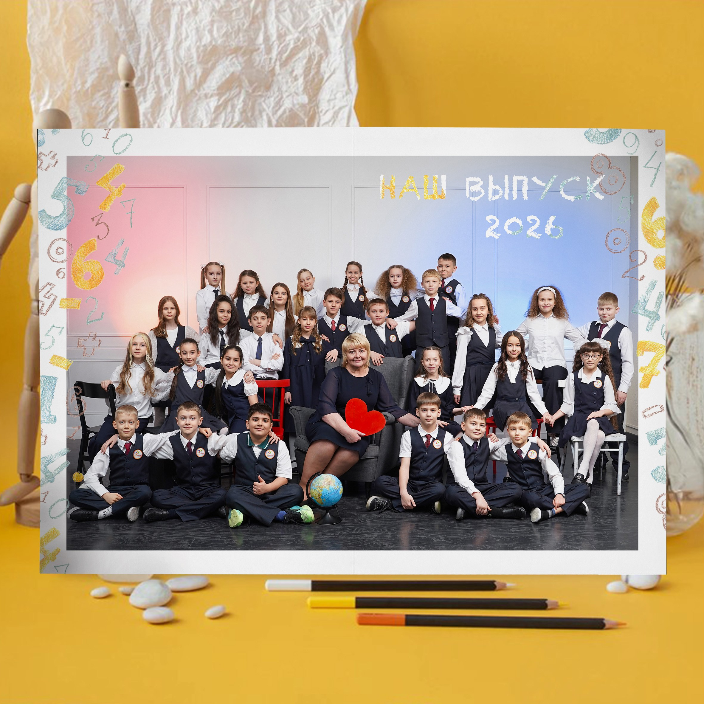 Дизайн "Цифры" — простой и стильный выпускной альбом в Красноярске от AlbomKras 📚📏. AlbomKras -выпускные альбомы Красноярска с авторским дизайном и качественной фотосъемкой! ⭐⭐⭐⭐⭐ 5.0