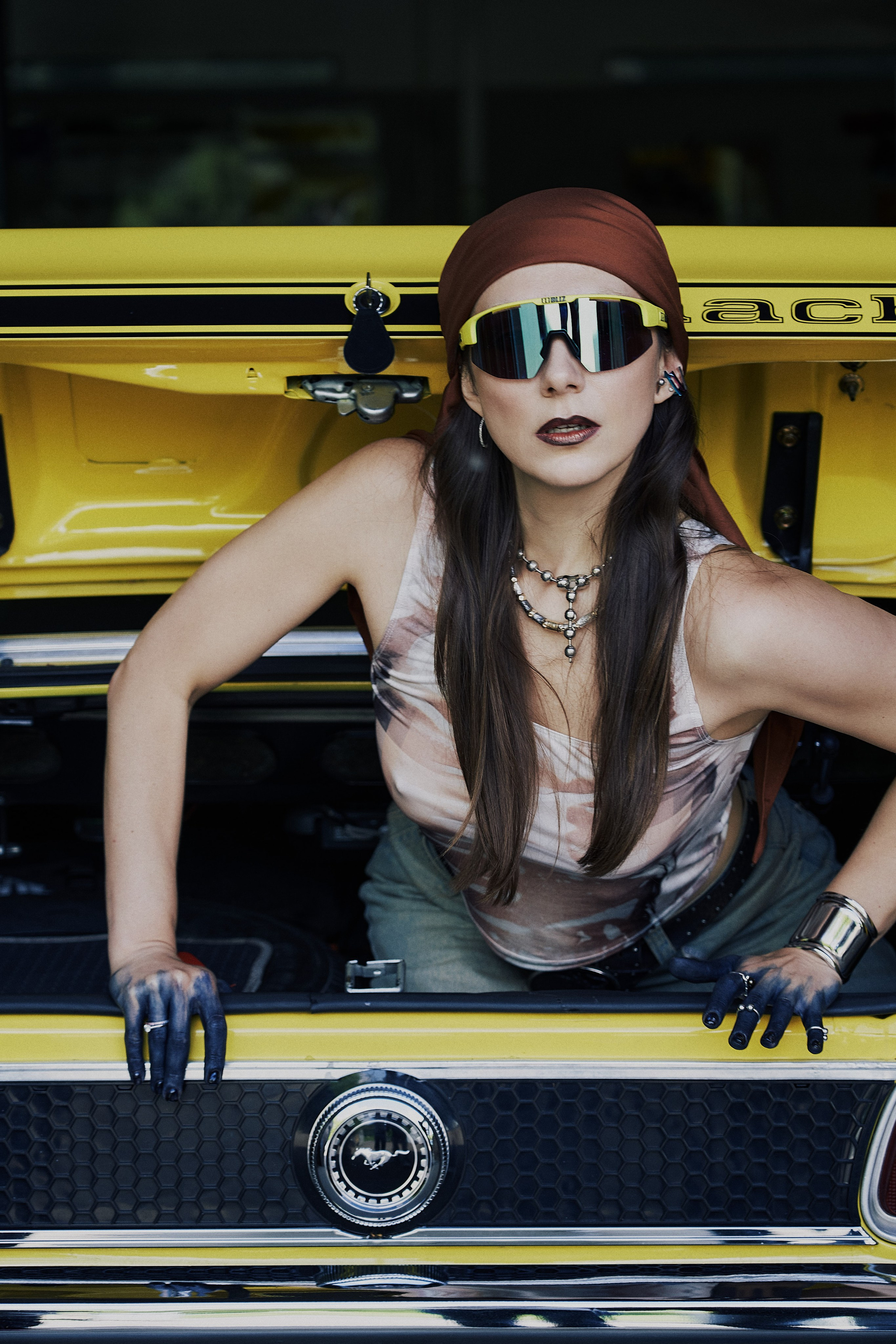 Garage. Фотограф в Москве. Каталог, лукбук, портреты