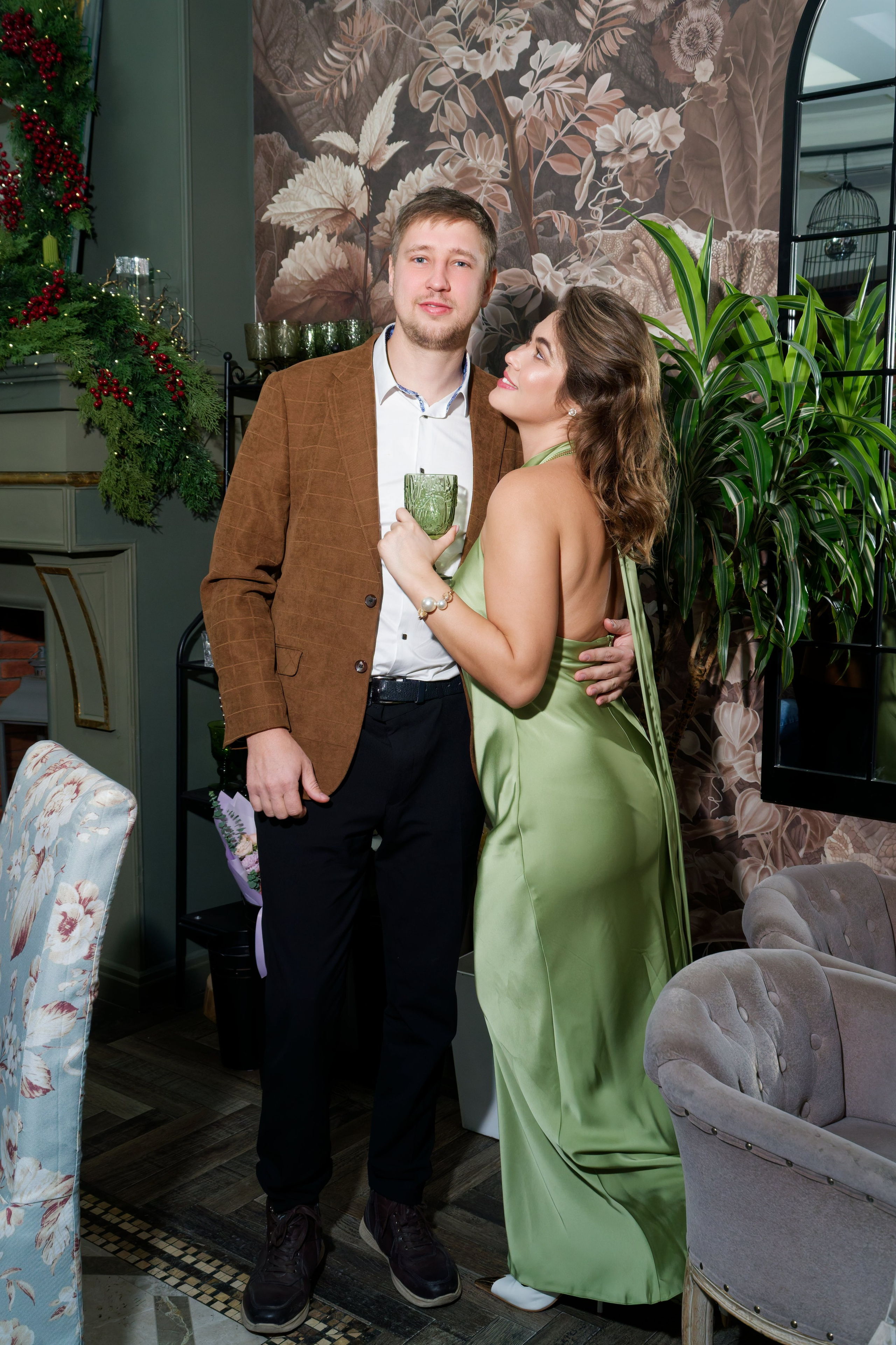 День рождения в ресторане. Репортажный, event-фотограф во Владивостоке