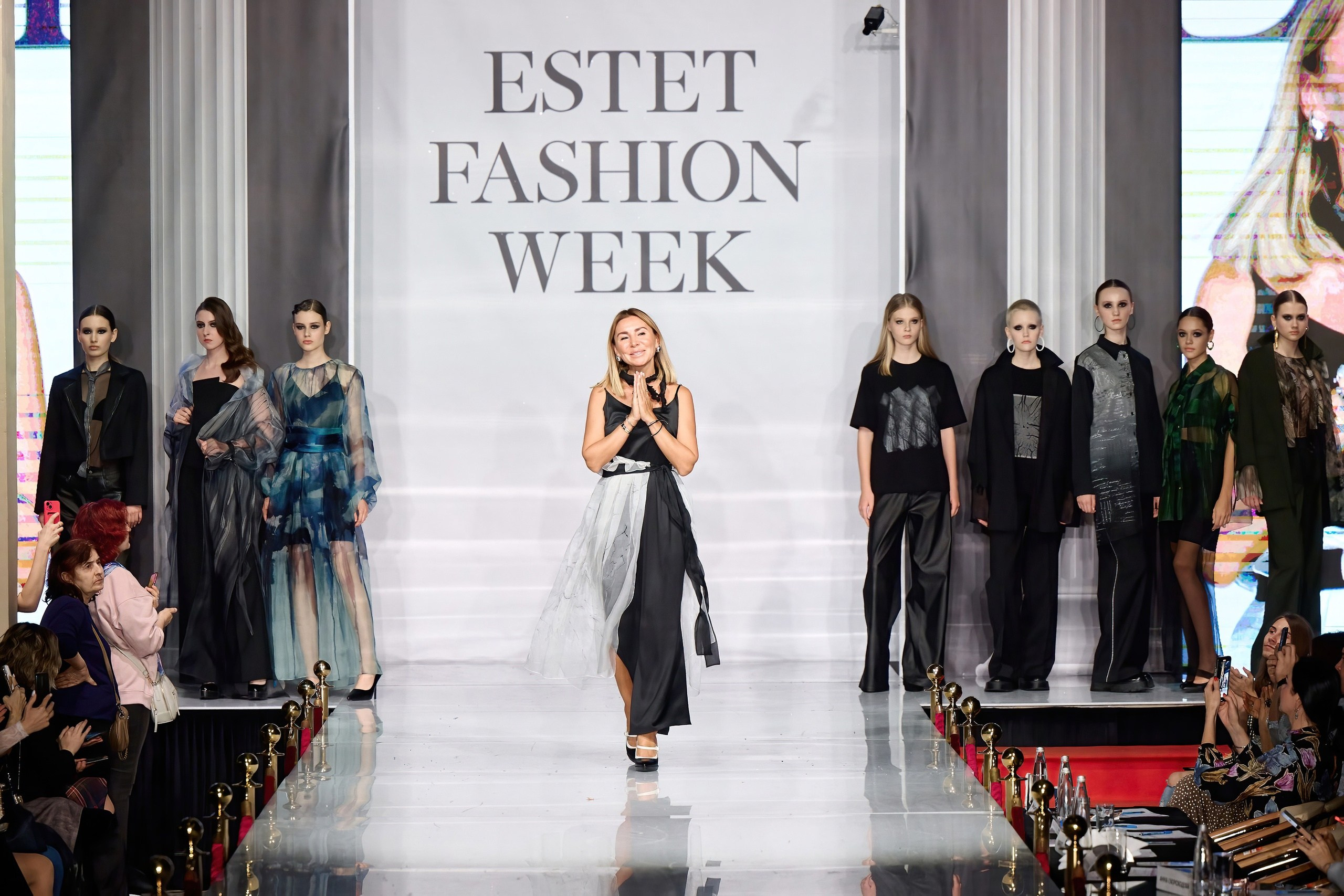 Gribova-Emotions. Estet Fashion Week. 2023. Дима Бабушкин. Фотограф. Подиум. Репортаж. Творчество. Дорого