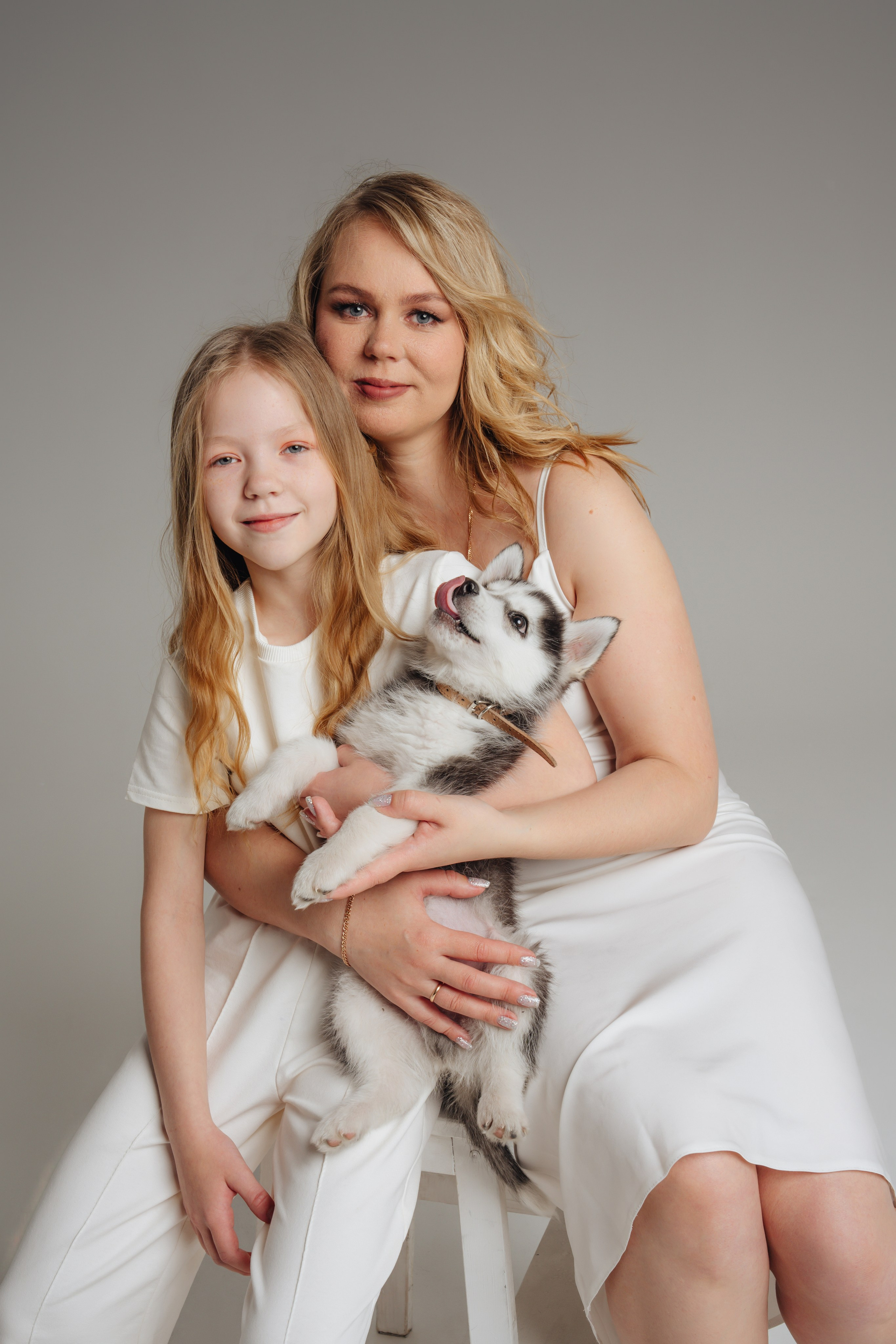 На однотонном фоне. Евгений Щетников Фотограф-Тюмень