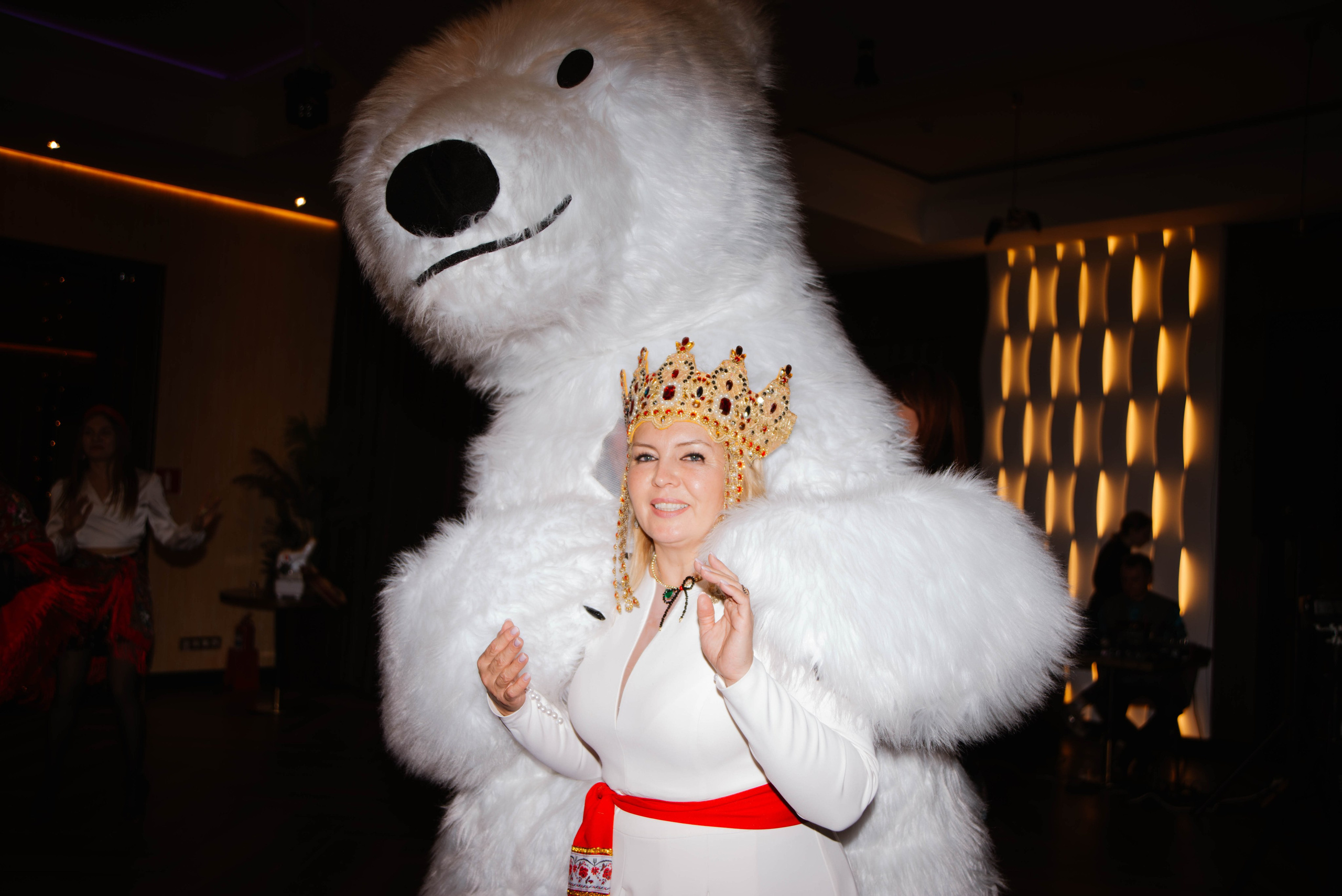 Праздник в стенах клубного пространства «Своя Среда». Ксения Glossa. Портретный и репортажный фотограф в Самаре