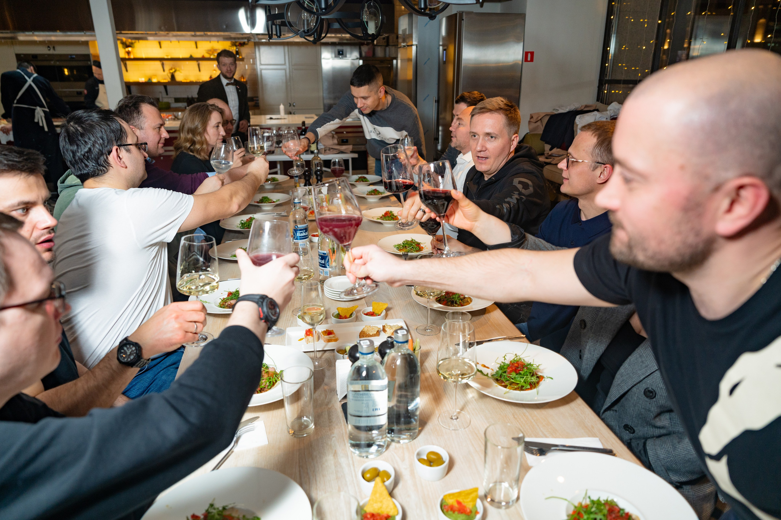 NOVIKOV SCHOOL — Умами зал. Фотограф Никита Комаров