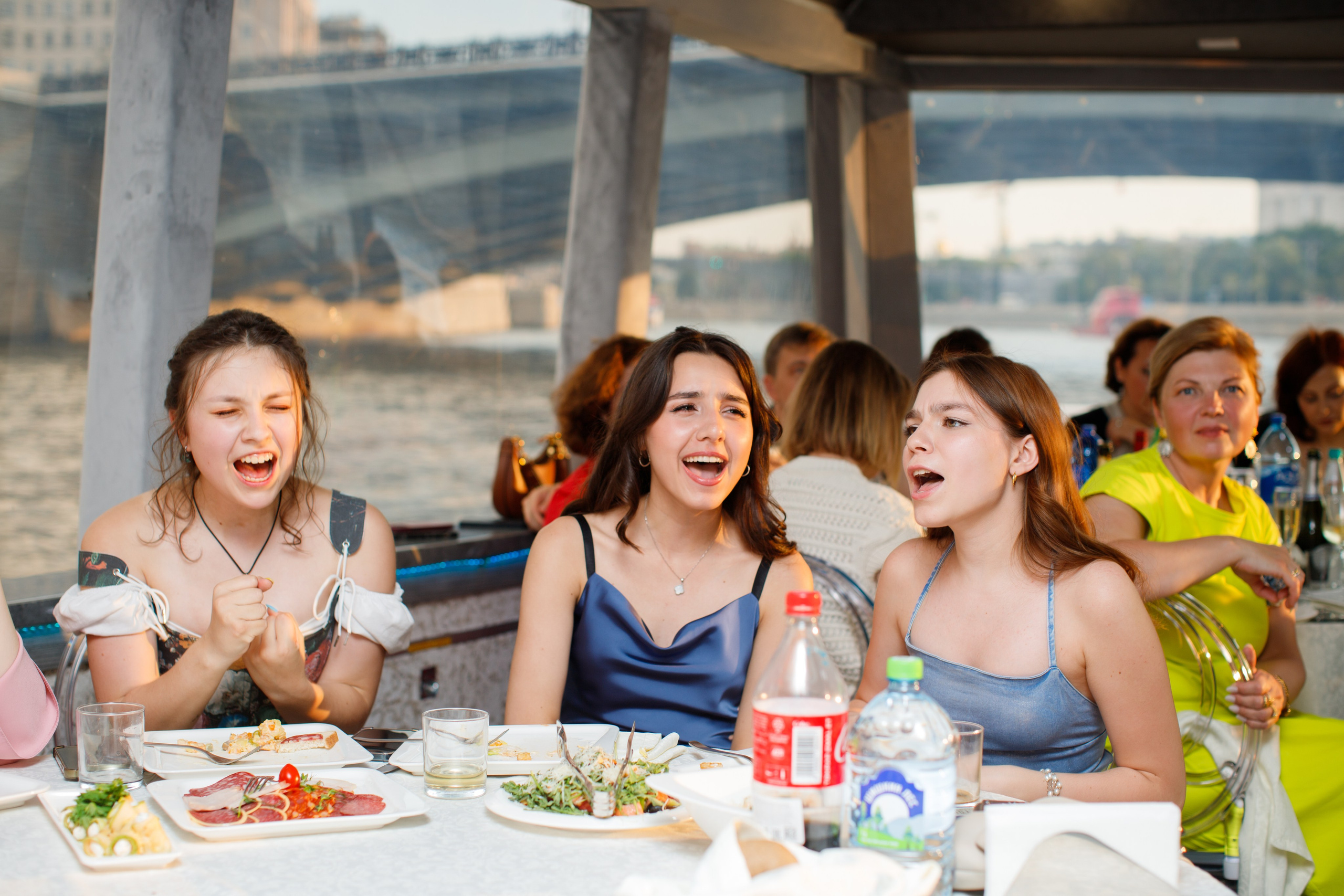 9 класс / Гимназия № 1558 имени Росалии де Кастро / Выпускной. Детский и семейный фотограф Мария Киселёва. Москва