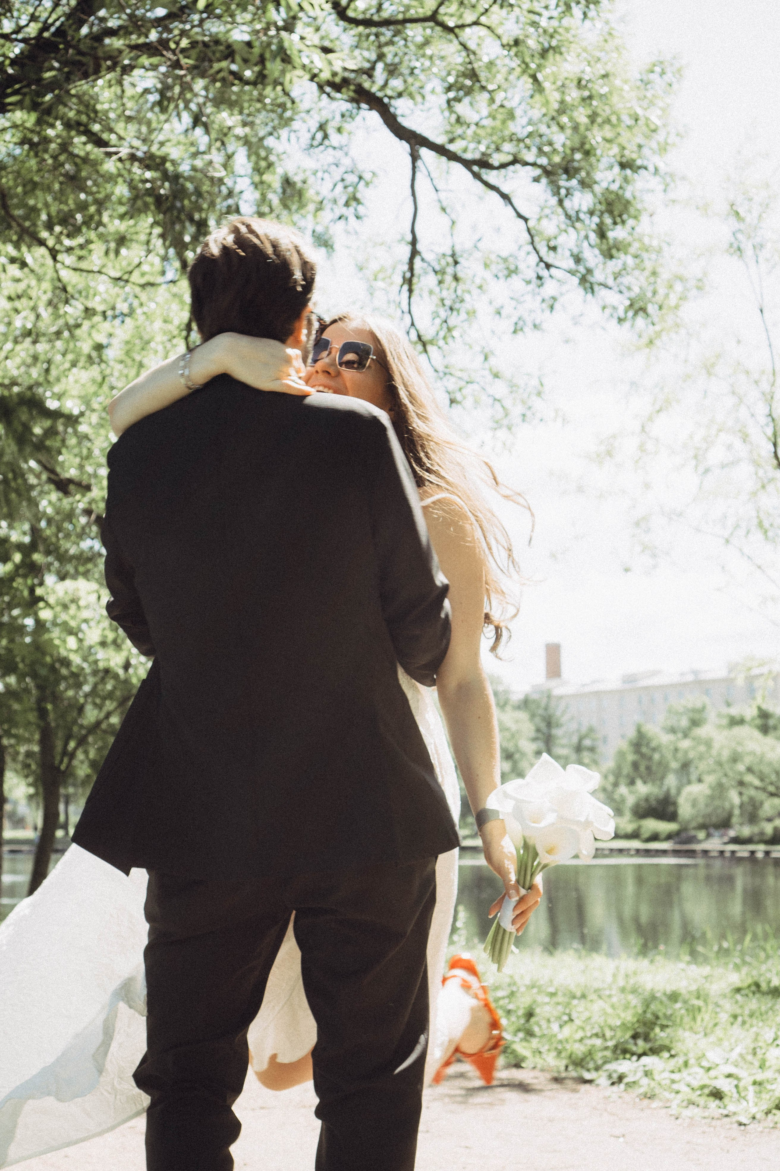 СВАДЕБНАЯ СЬЕМКА В ПАРКЕ ПОБЕДЫ И ПРОГУЛКА ПО МОСКОВСКОМУ ПРОСПЕКТУ. Профессиональный фотограф, Санкт-Петербург — Виктория Богомолова