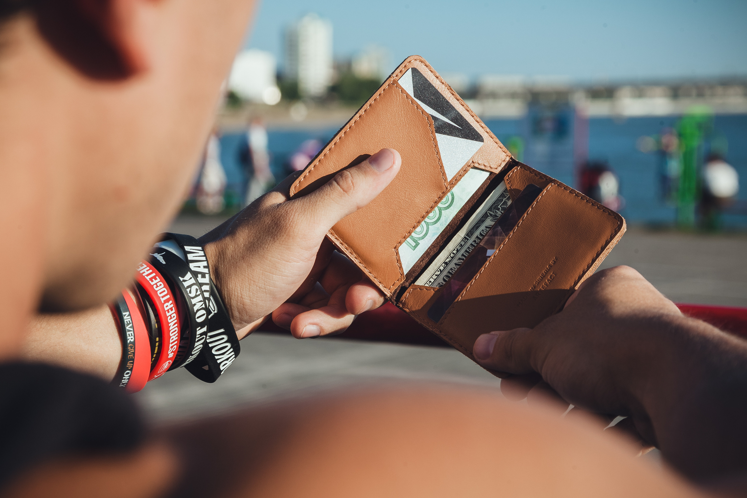 ARTEFACT — аксессуары из натуральной кожи ручной работы. Юлия Падина предметный и фуд-фотограф, Омск