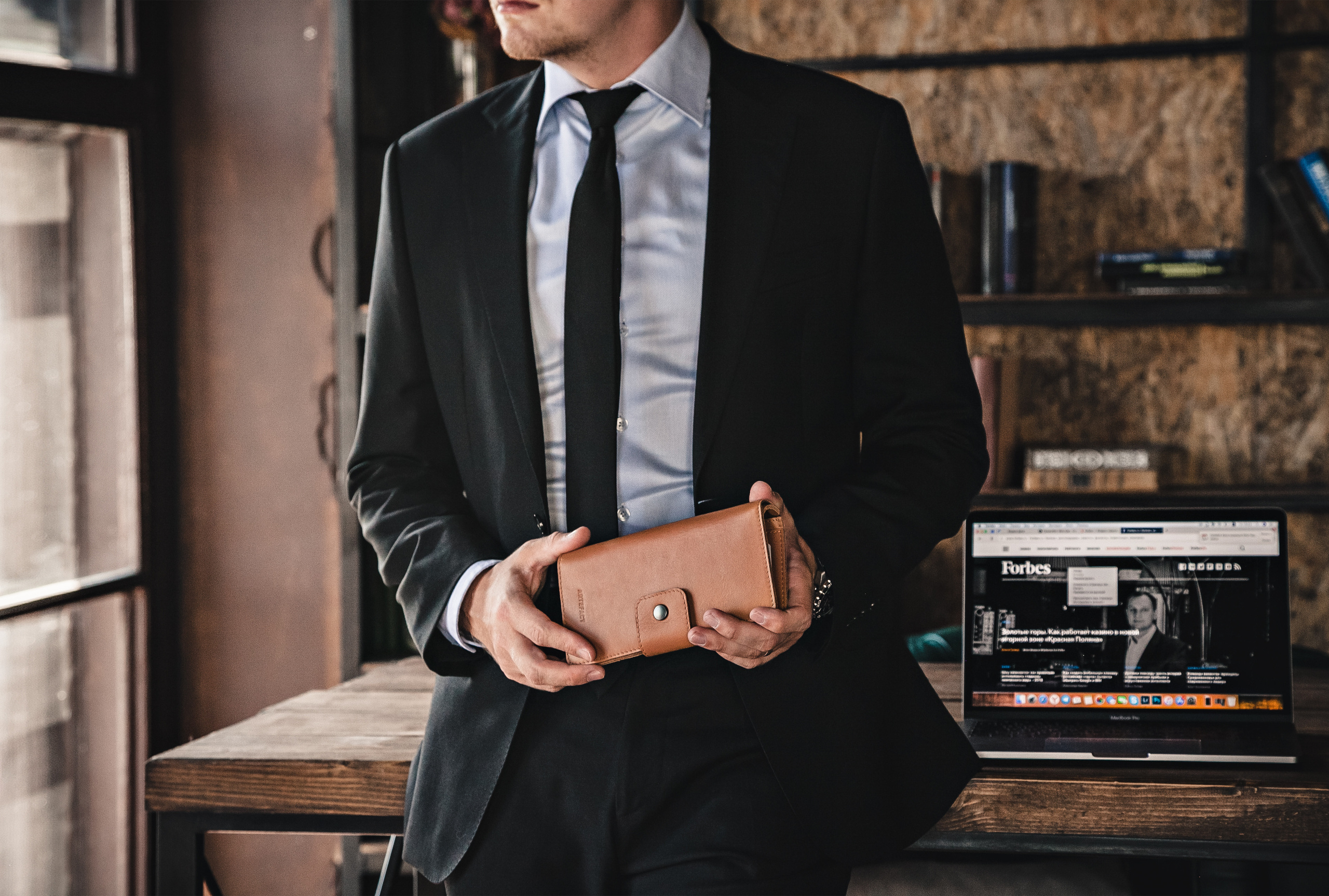 ARTEFACT — аксессуары из натуральной кожи ручной работы. Юлия Падина предметный и фуд-фотограф, Омск