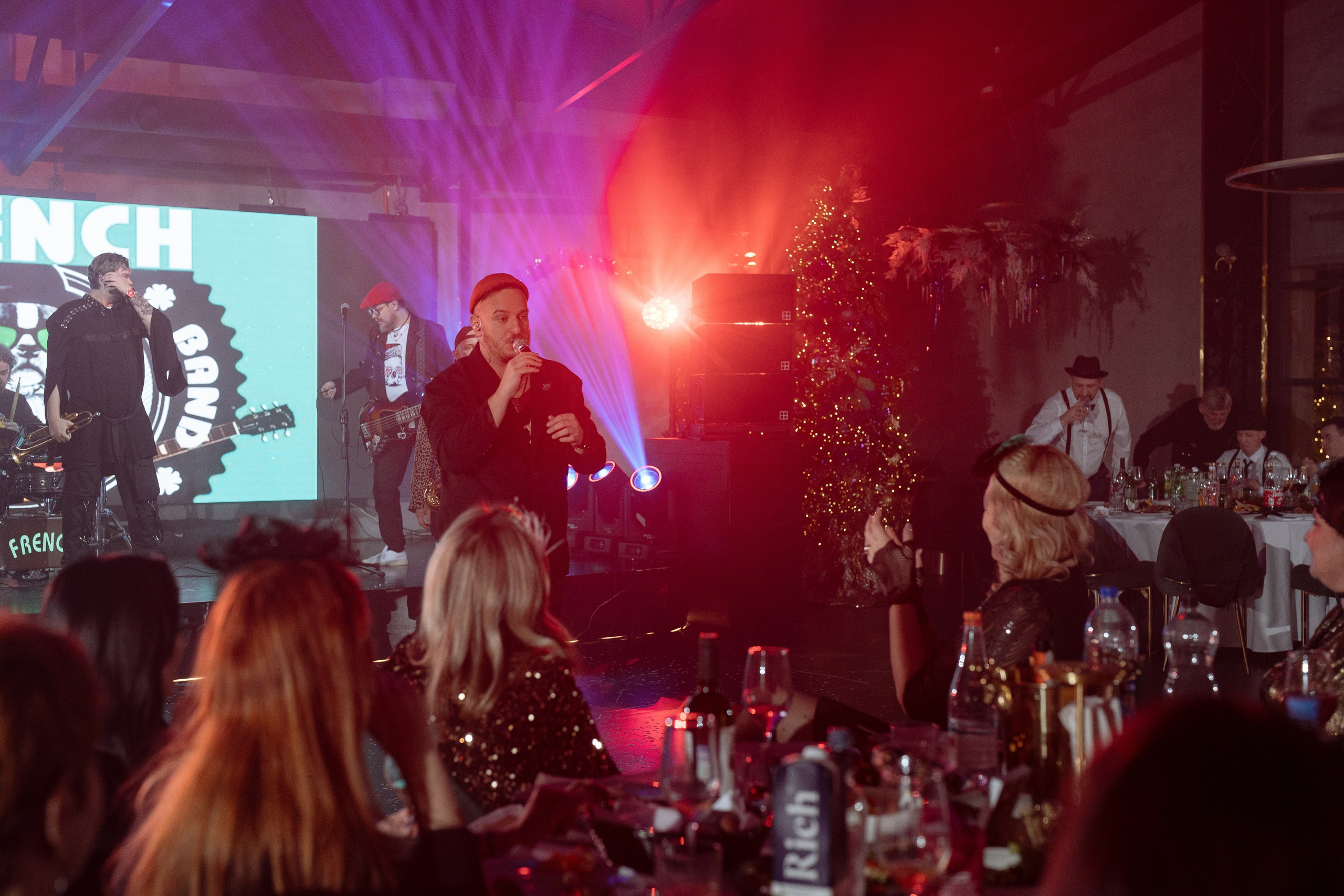 Альбион Тур