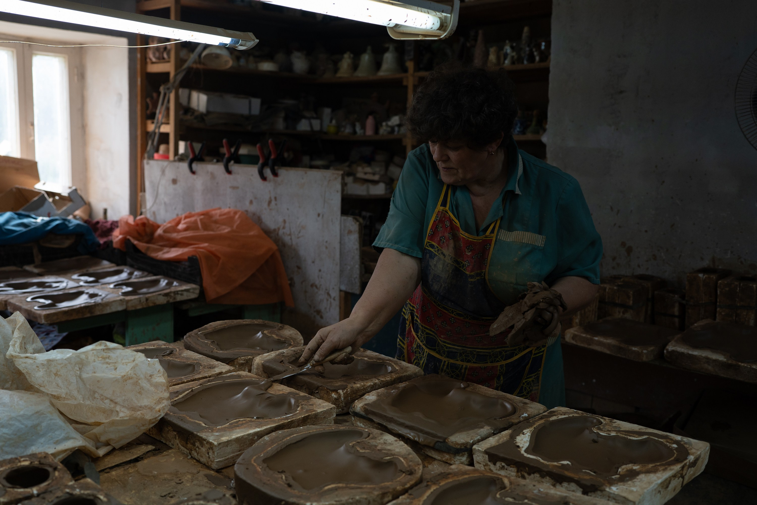 Clay and smoke. Liidia Dubinina. Documentary Photographer