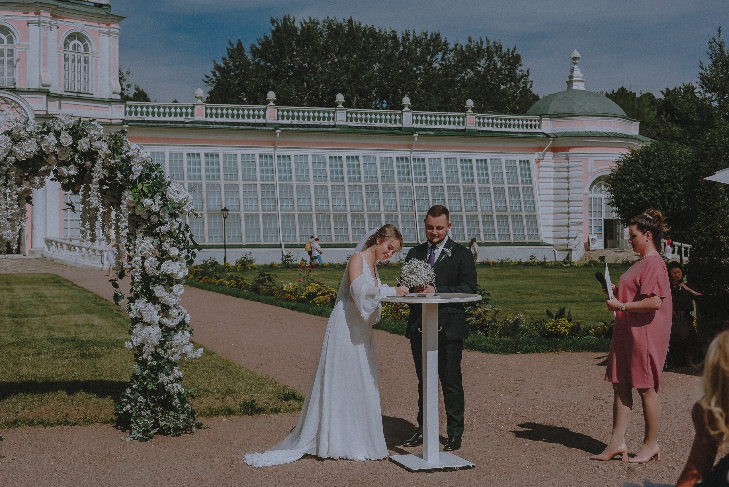 Love.app: Всё для счастливой жизни. Свадебный и семейный фотограф в Москве Сажина Кристина КиМ. Свадебный оператор в Москве Сажин Максим