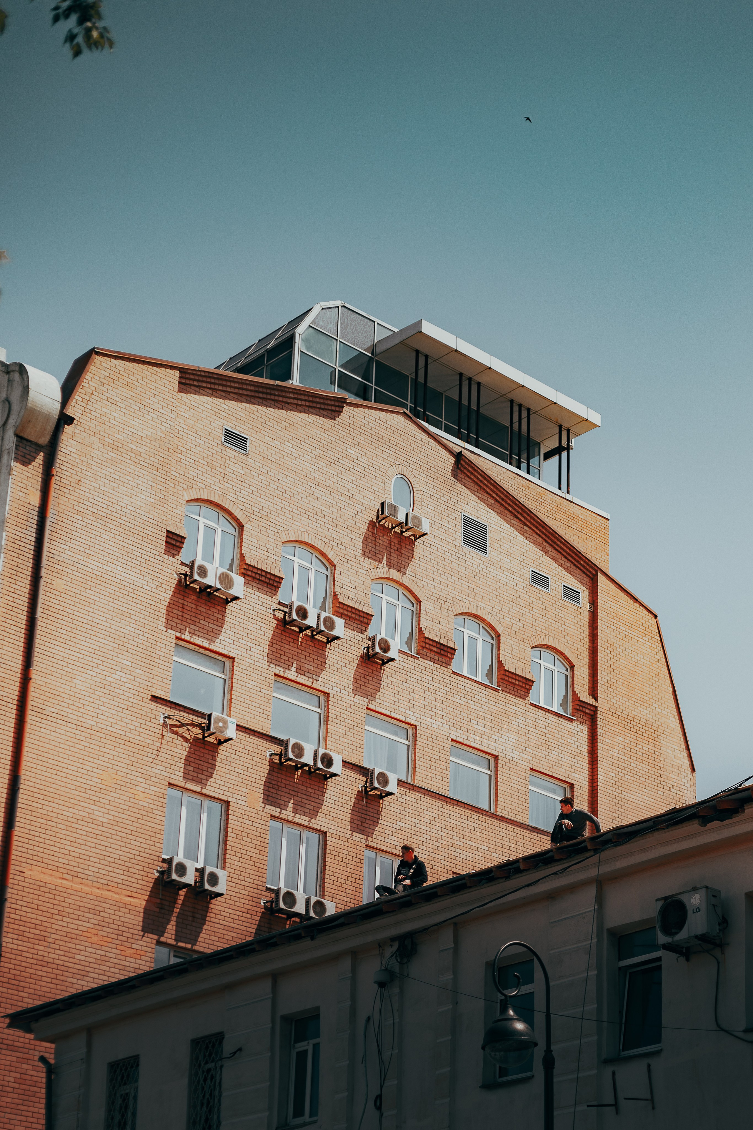 Стрит фотография Владивосток, Россия. Mood цвета, обработка, уроки, пресеты